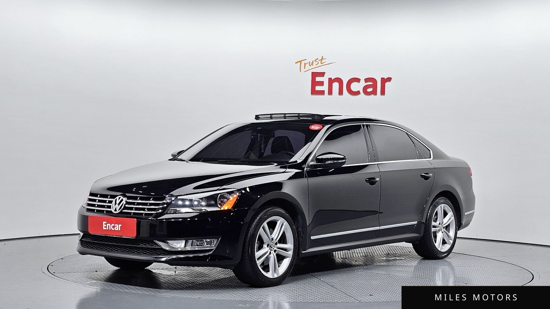 Volkswagen Passat 2013 — фото 1 из 12