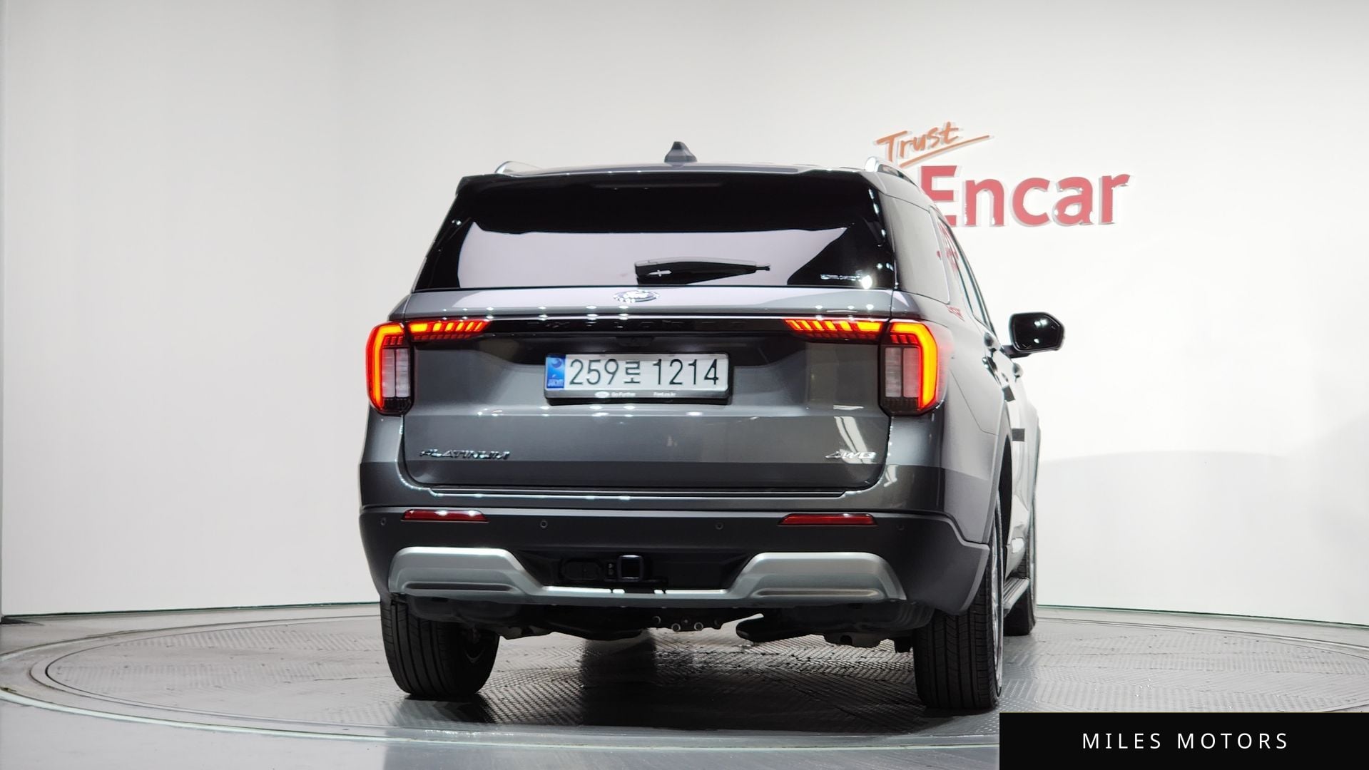 Ford Explorer 2025 — миниатюра 3