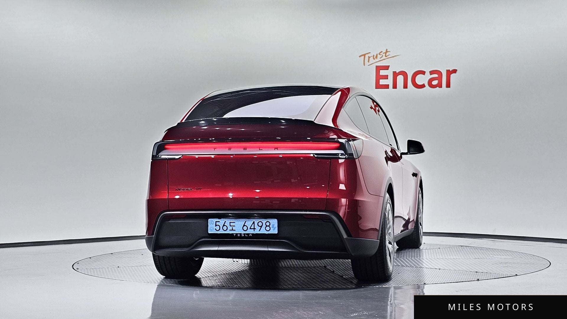 Tesla Model Y 2026 — миниатюра 3
