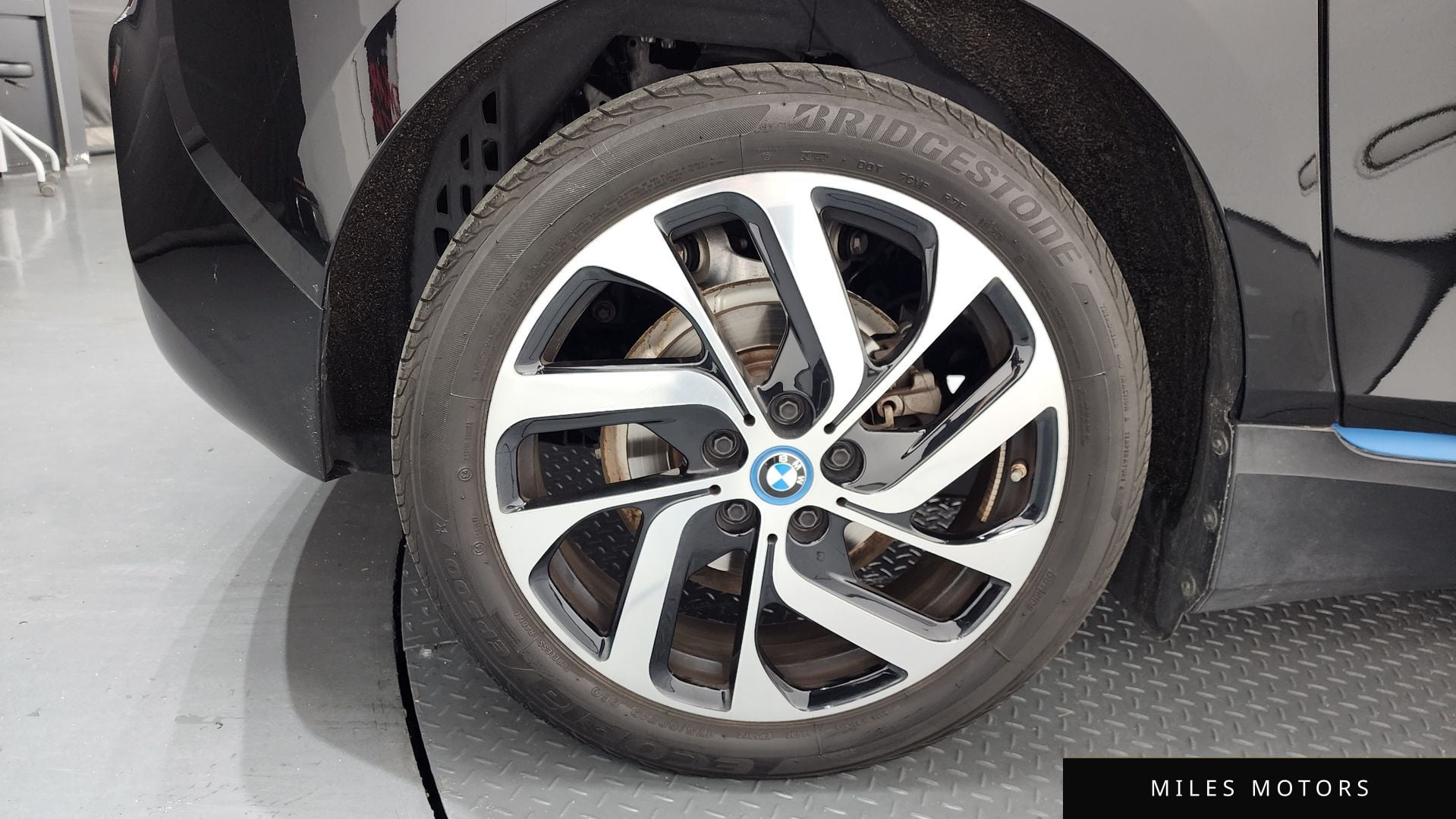 BMW i3 2020 — миниатюра 5