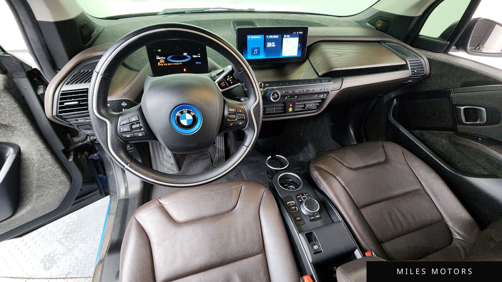 BMW i3 2020 — миниатюра 7