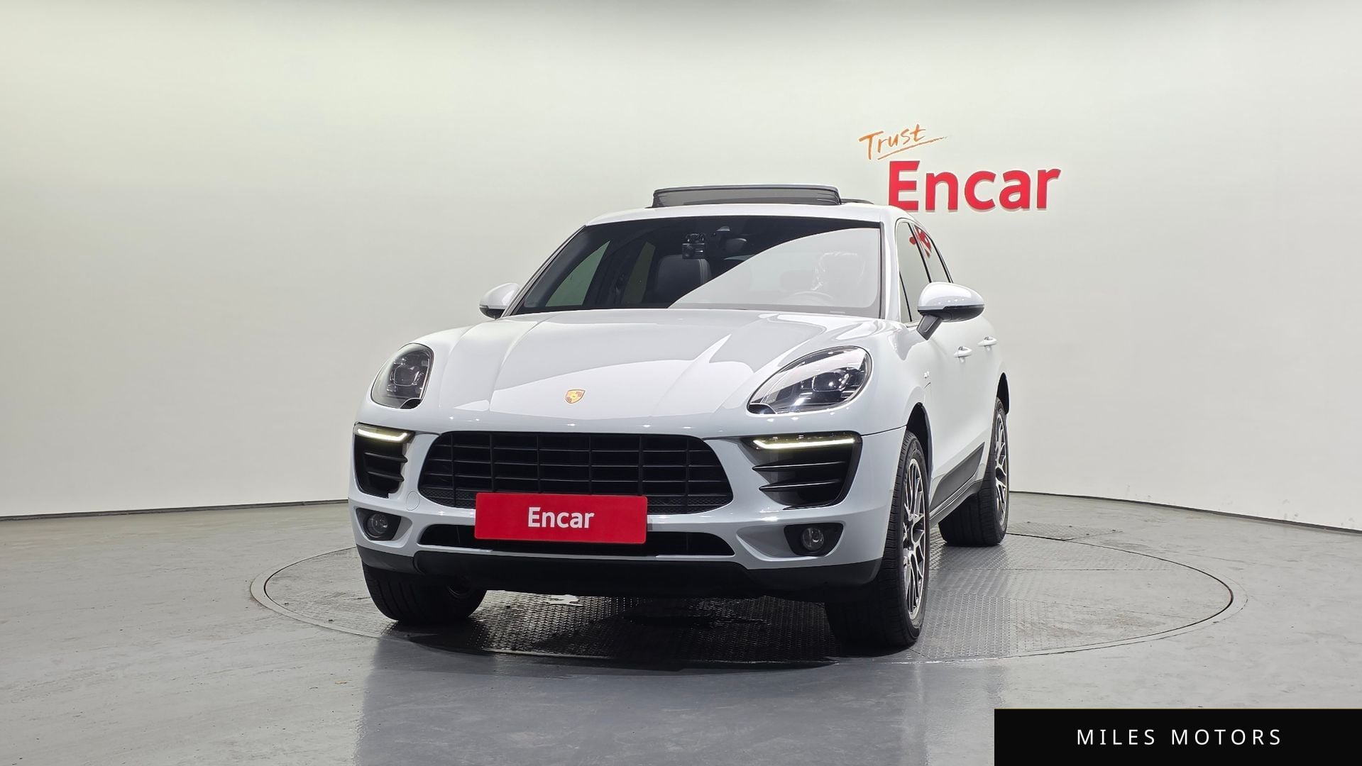 Porsche Macan 2017 — миниатюра 3