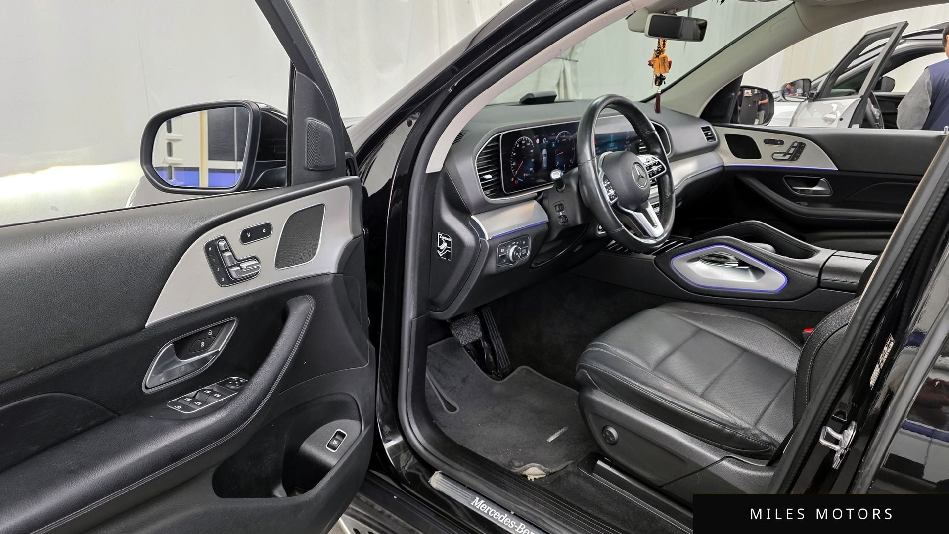 Mercedes-Benz GLE-Class W167 2020 — миниатюра 10