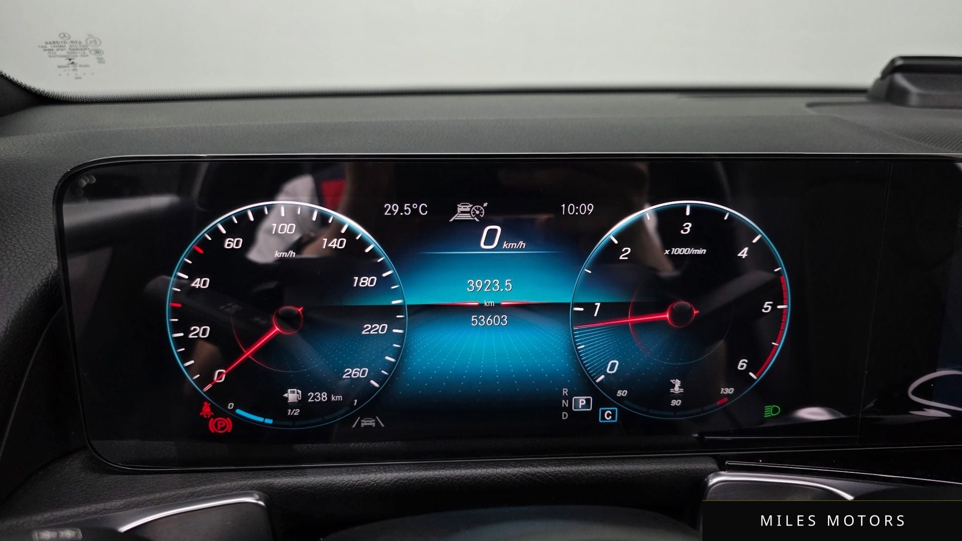 Mercedes-Benz GLB-Class X247 2021 — миниатюра 11
