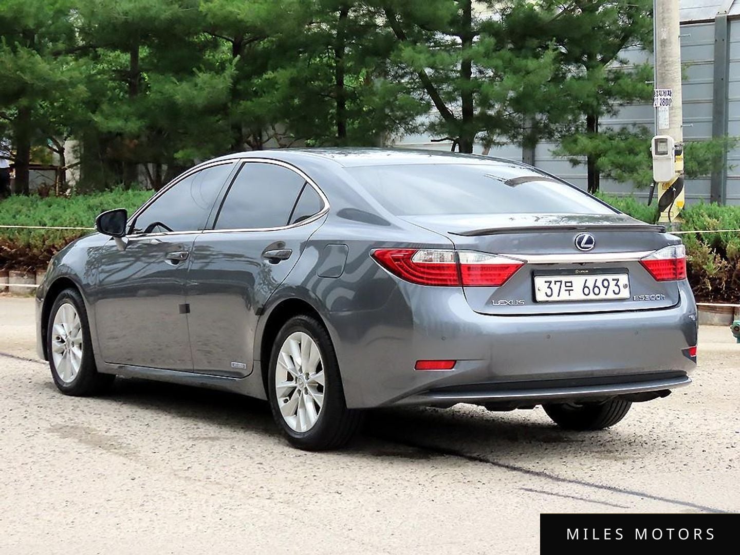 Лексус ES300h 2013 — миниатюра 3