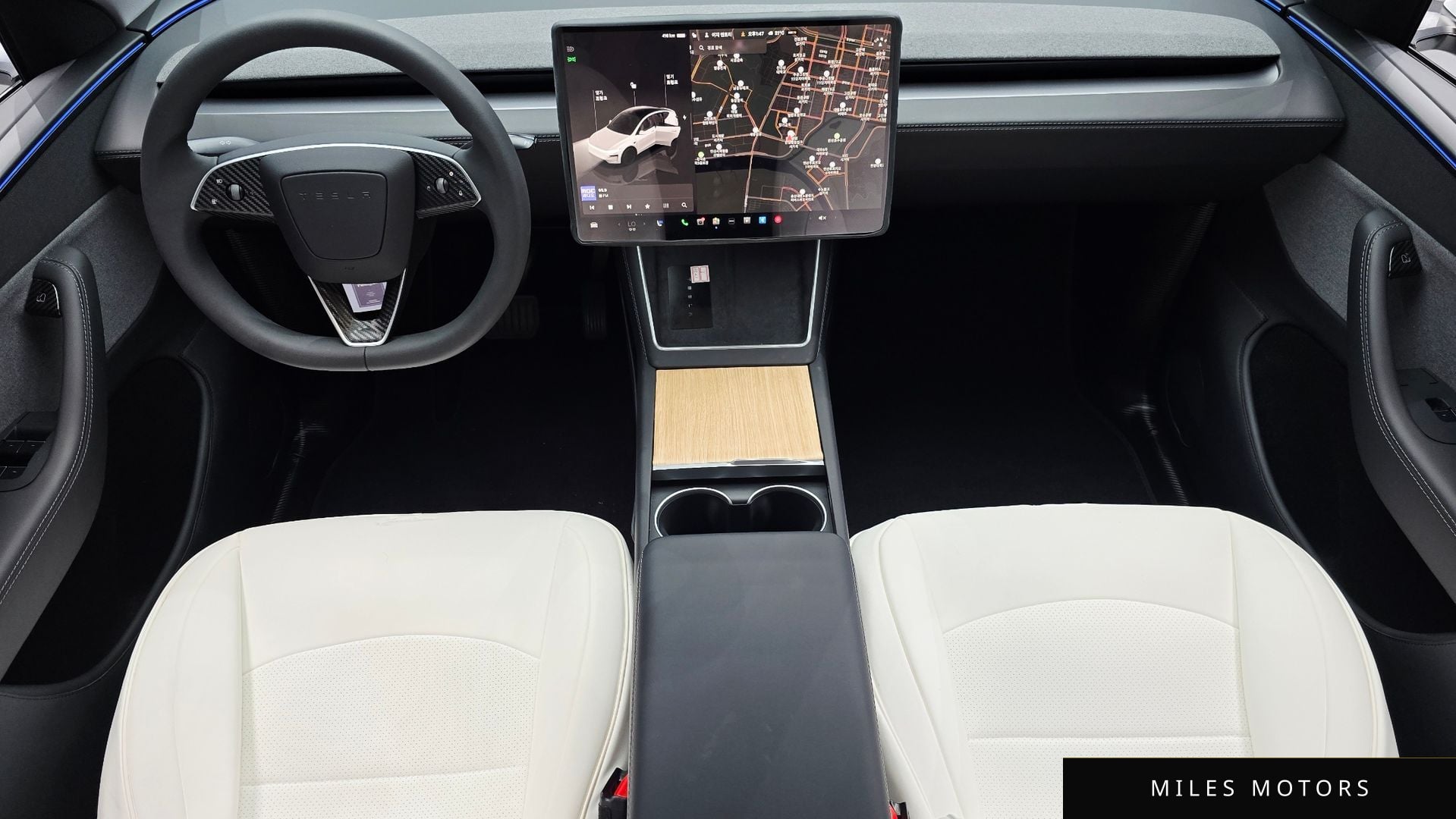 Tesla Model Y 2025 — миниатюра 10