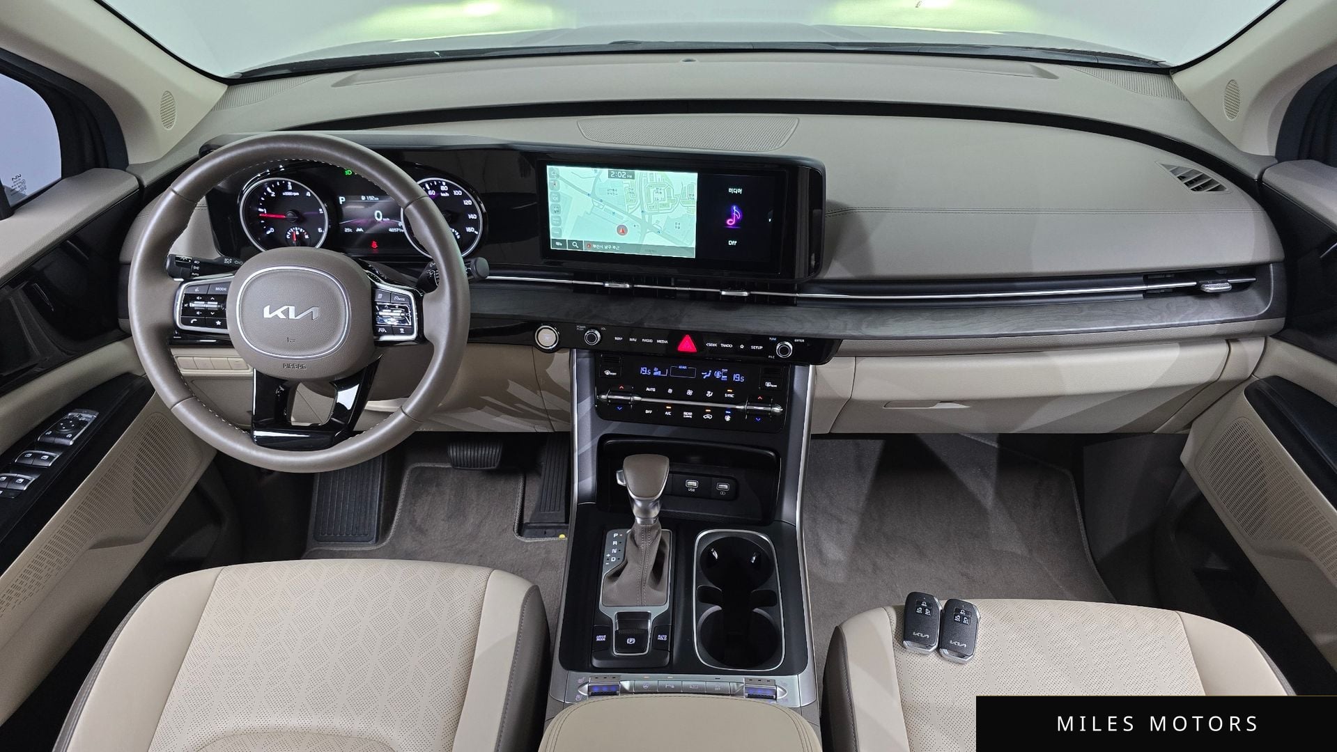 Kia Carnival 2023 — миниатюра 10