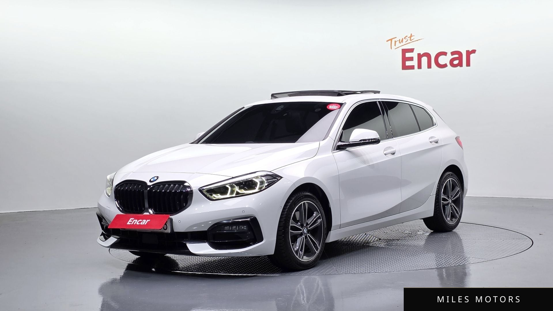 BMW 1 Series (F40) 2021 — фото 1 из 12