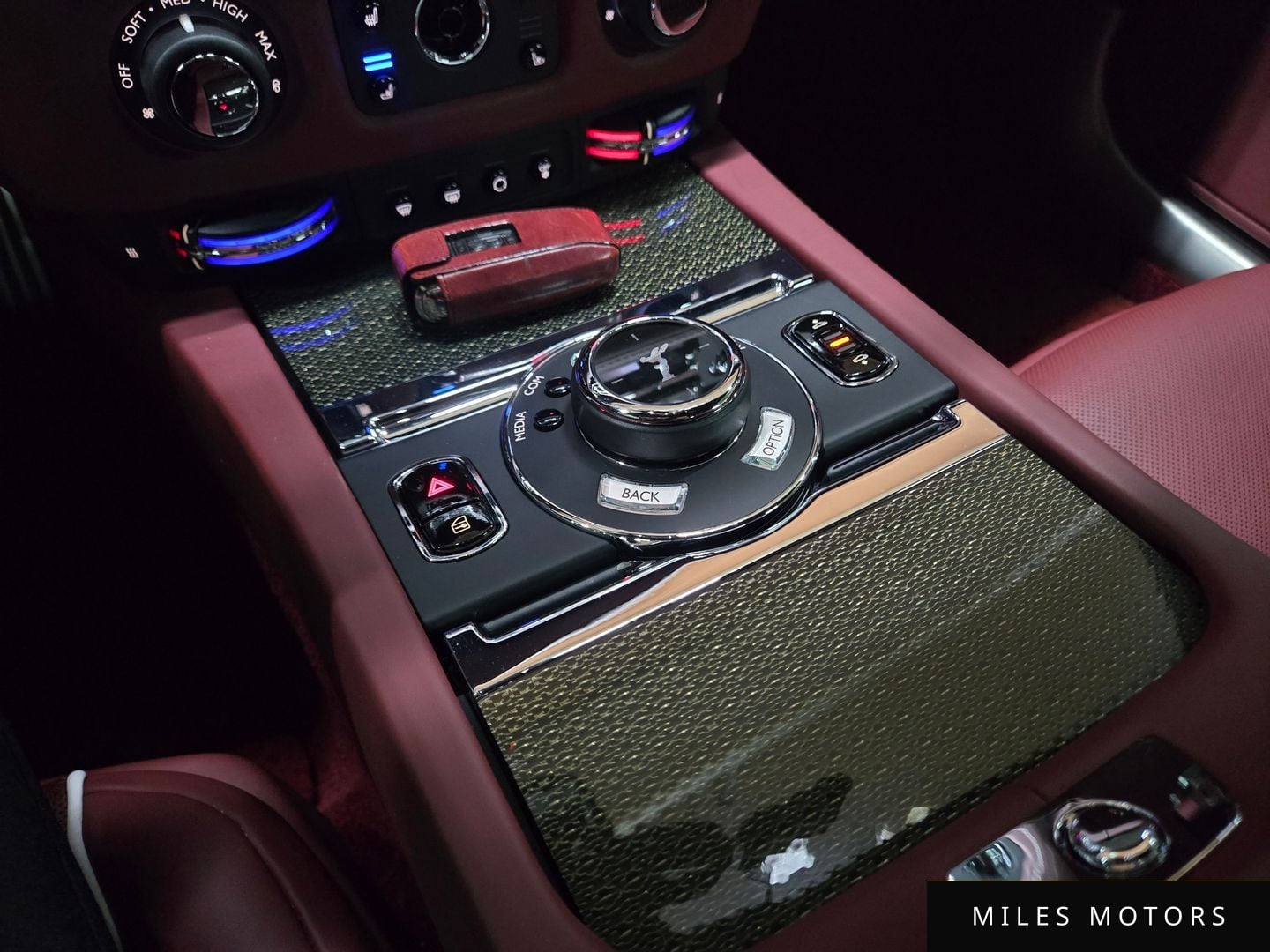 Rolls-Royce Wraith 2020 — миниатюра 11