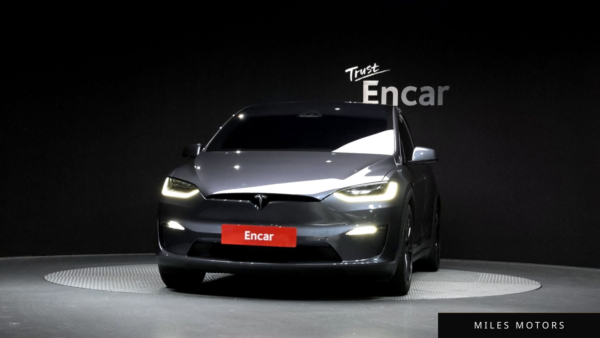 Tesla Model X 2023 — миниатюра 3