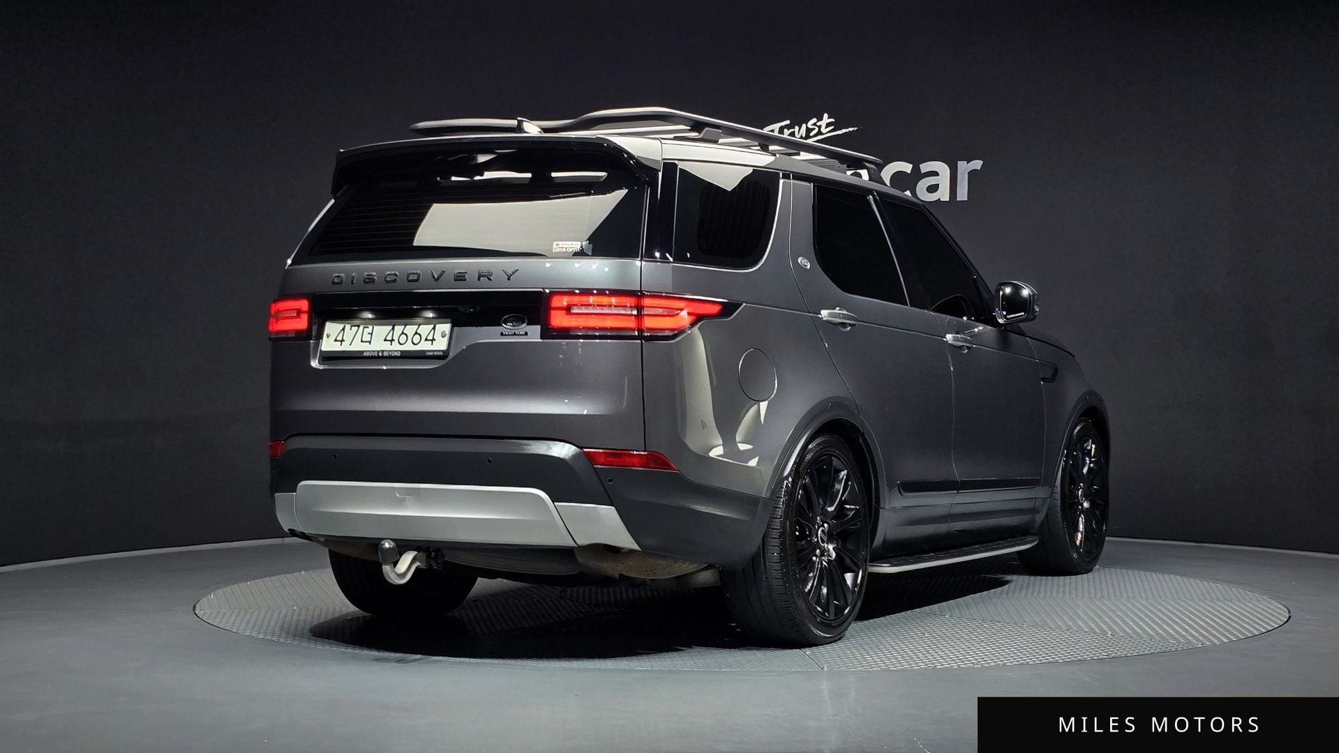Land Rover Discovery 2018 — миниатюра 2