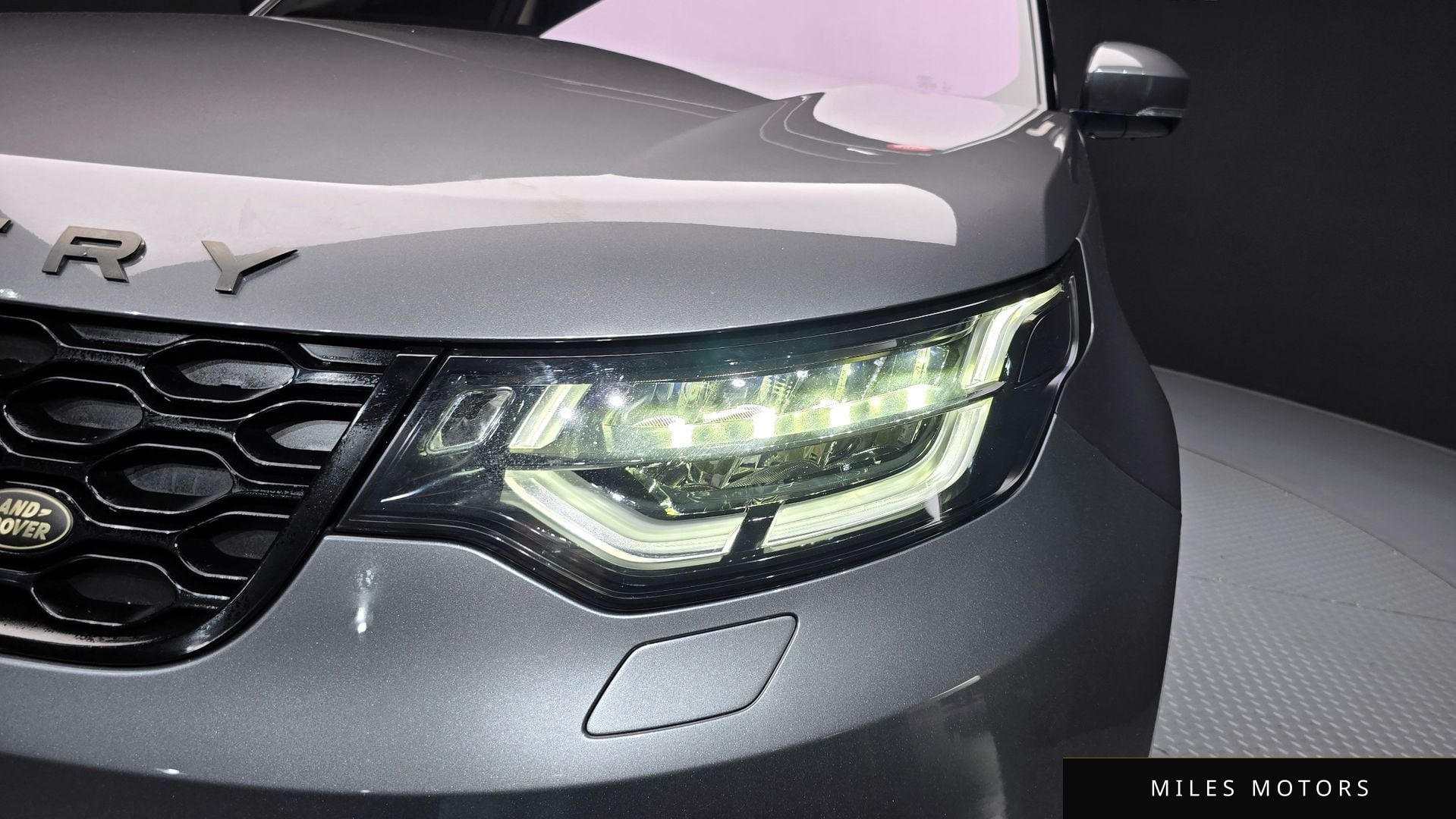 Land Rover Discovery 2018 — миниатюра 8