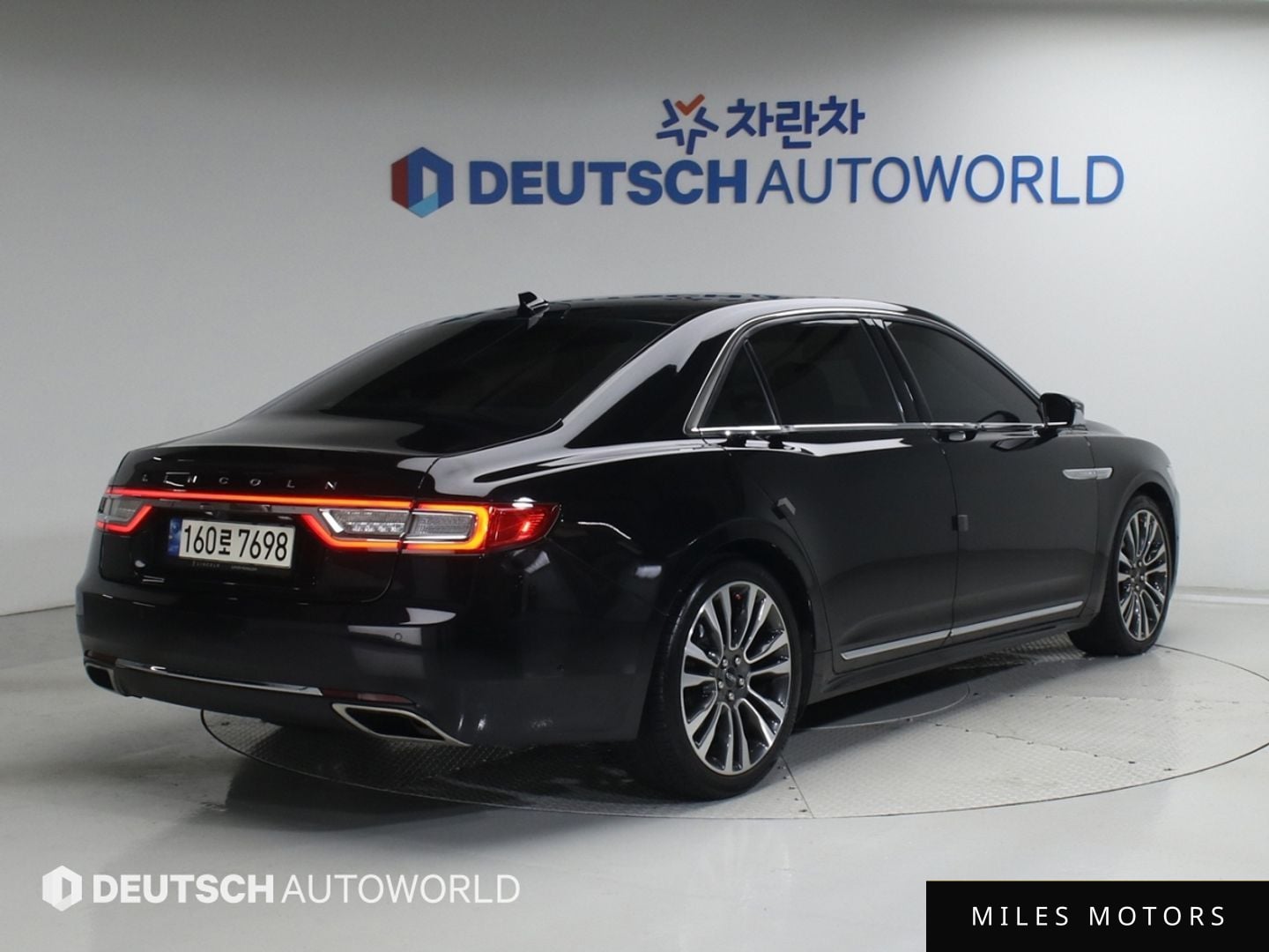 Lincoln Continental 2020 — миниатюра 2