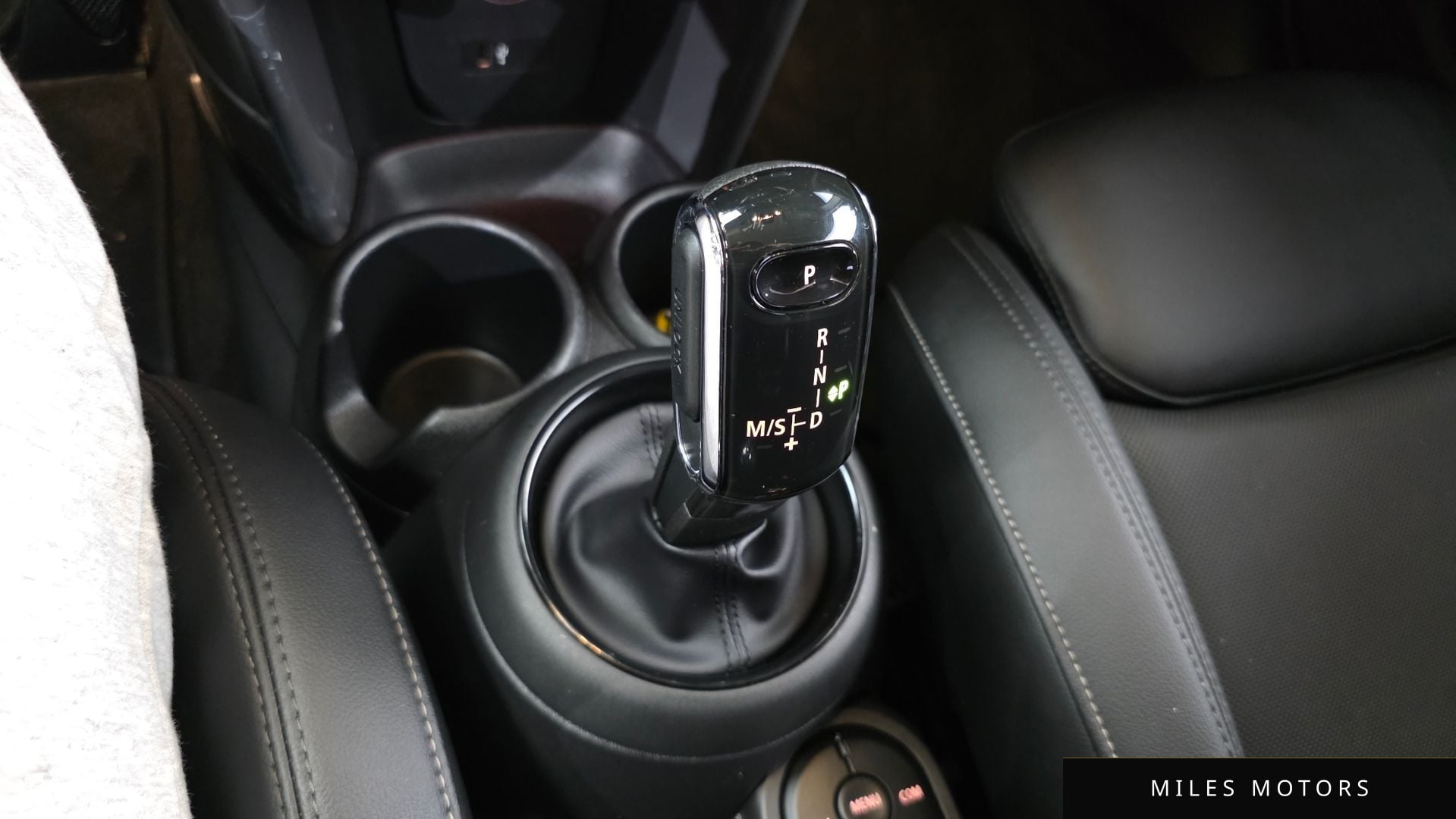 MINI Cooper 2020 — миниатюра 12