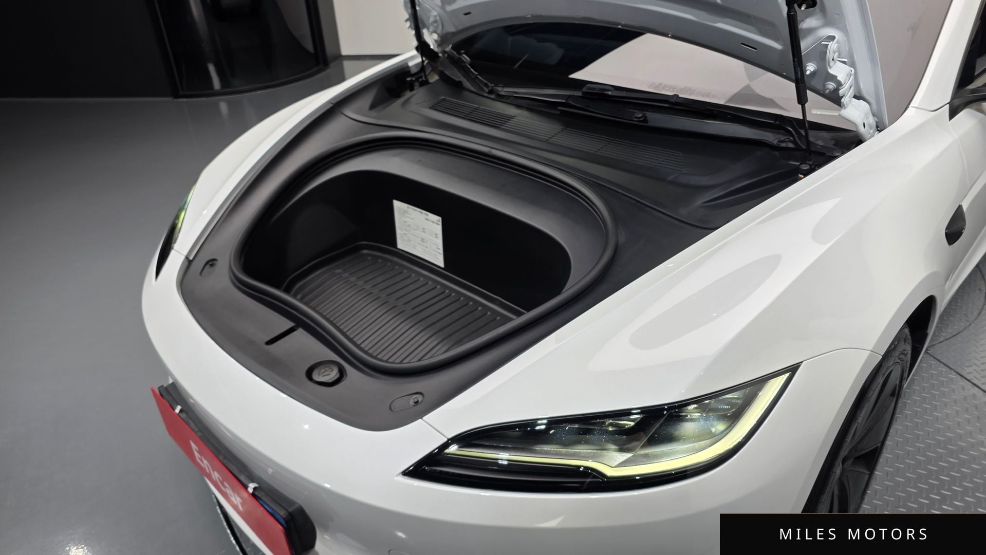 Tesla Model 3 2024 — миниатюра 5