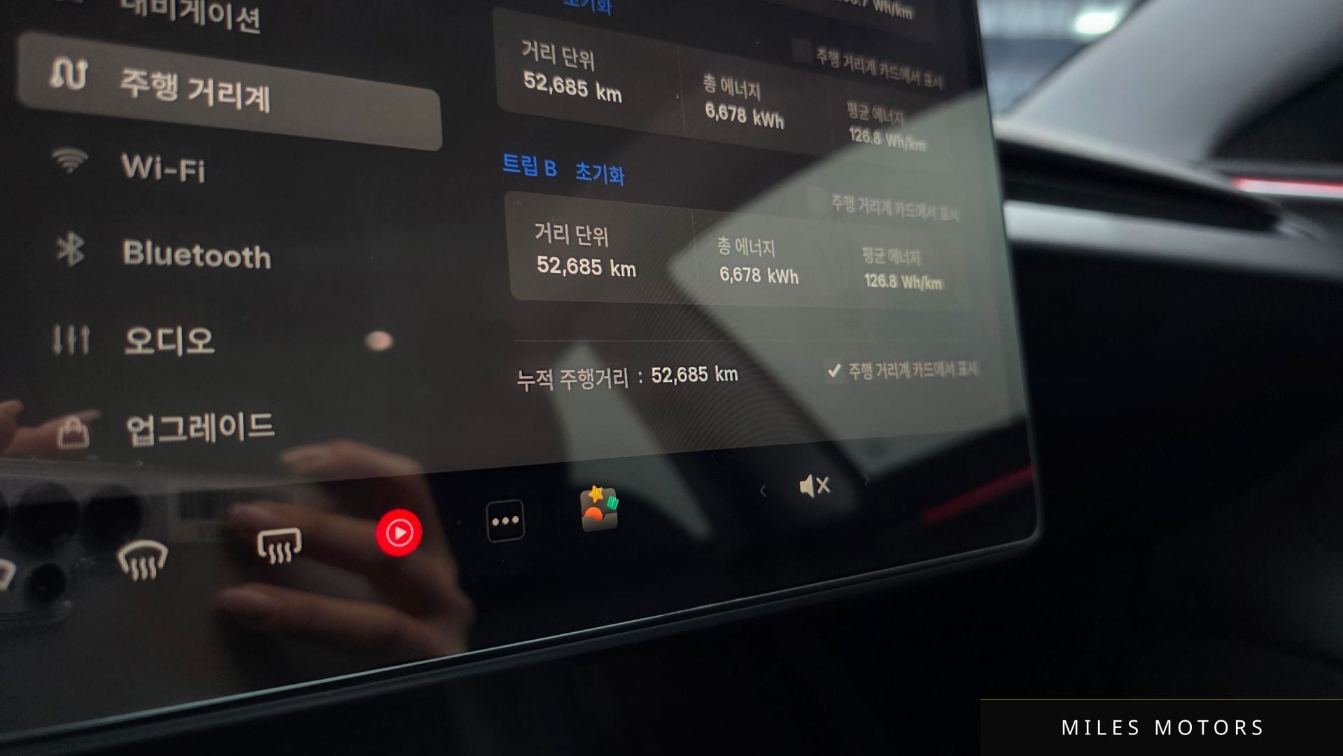 Tesla Model 3 2024 — миниатюра 10