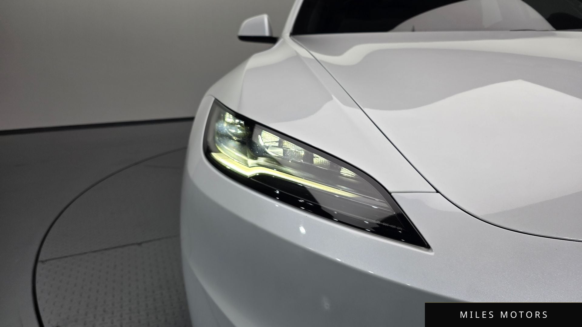 Tesla Model 3 2024 — миниатюра 7