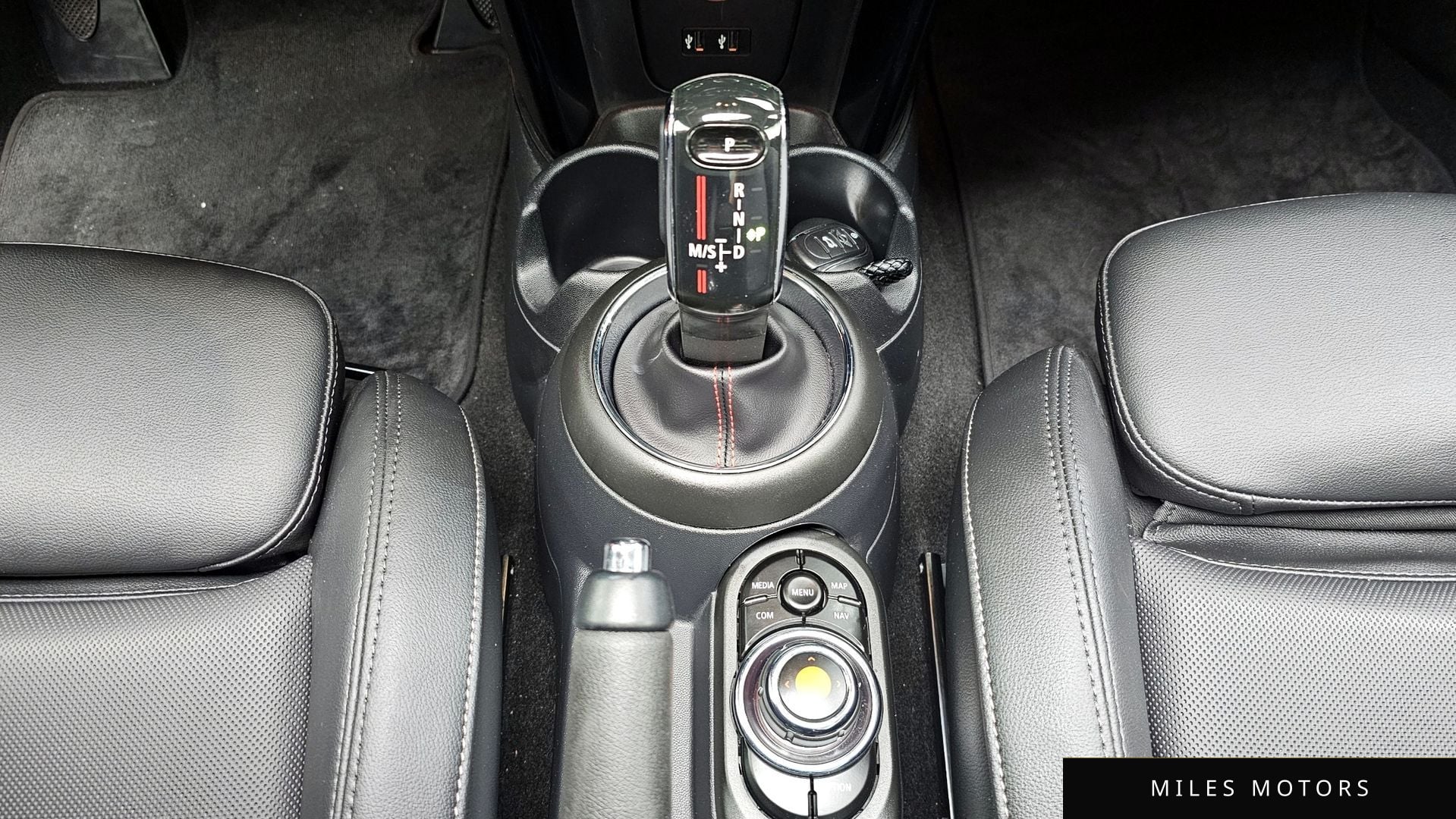 MINI Cooper S 2020 — миниатюра 12