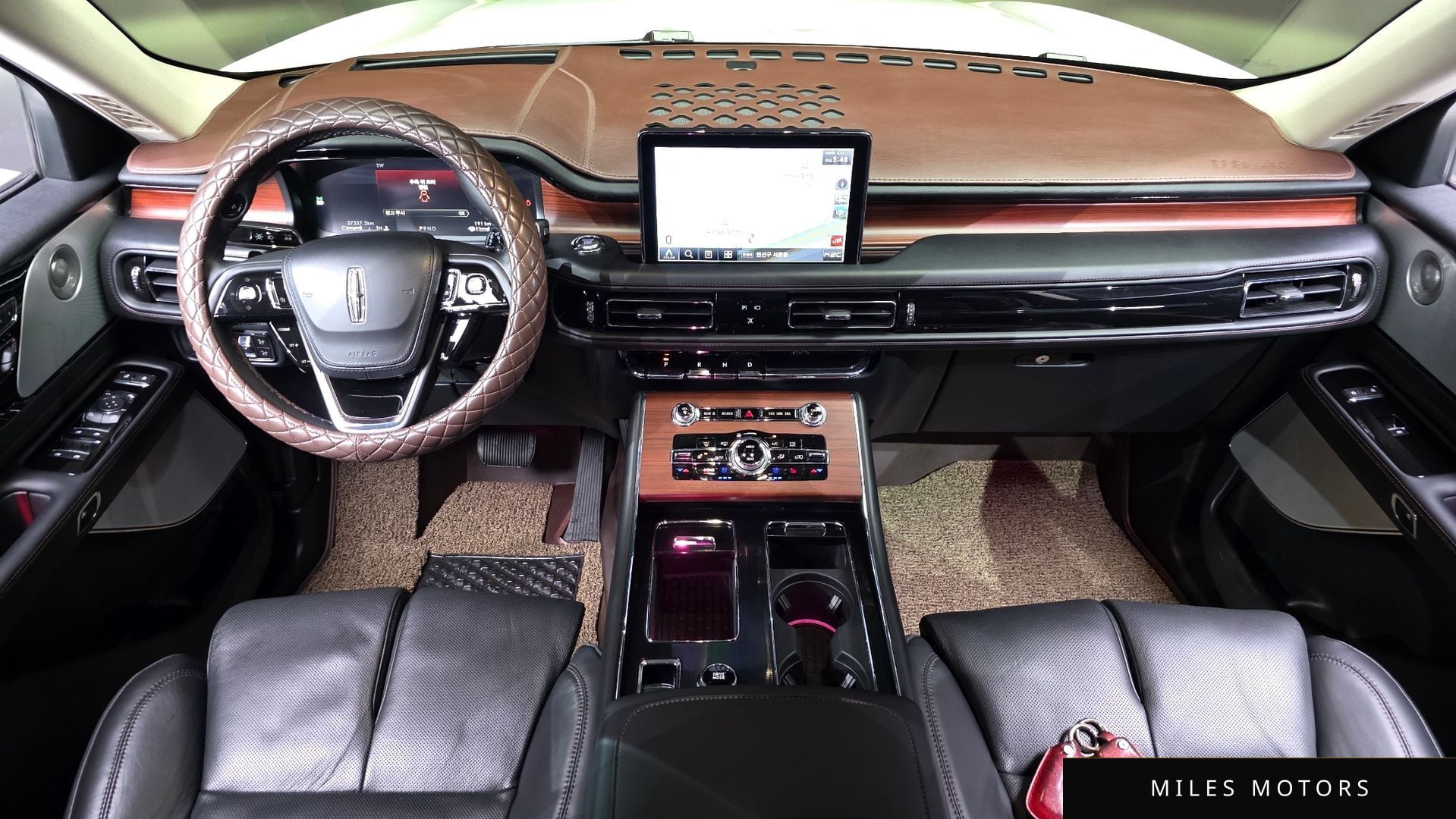 Lincoln Aviator 2021 — миниатюра 10
