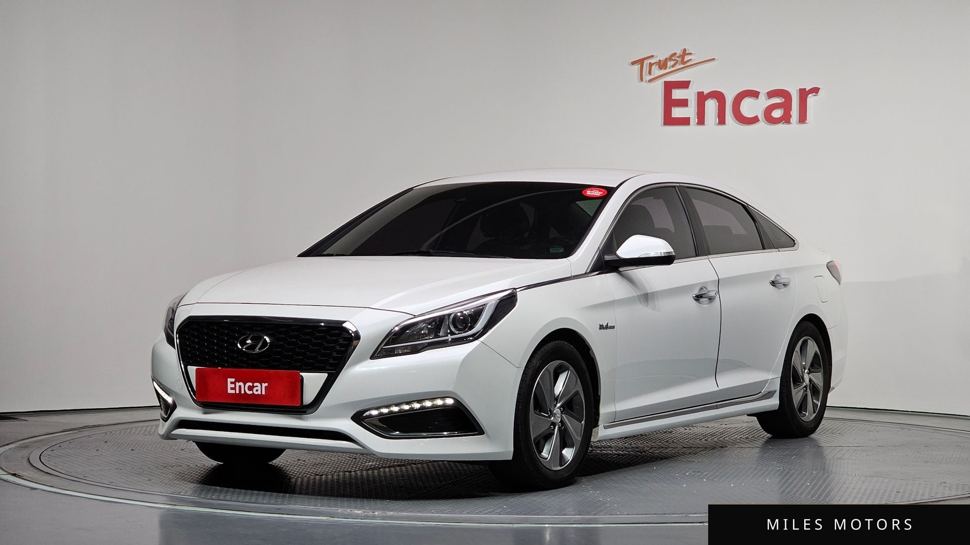Hyundai Sonata 2015 — фото 1 из 12