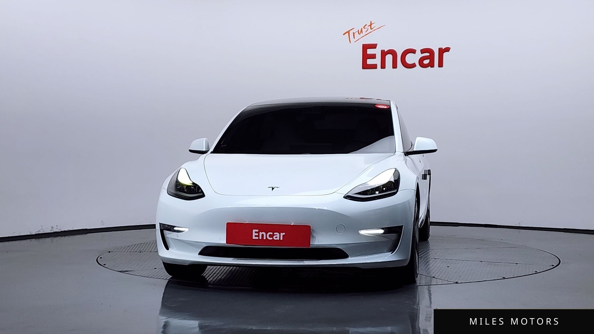 Tesla Model 3 2021 — миниатюра 3