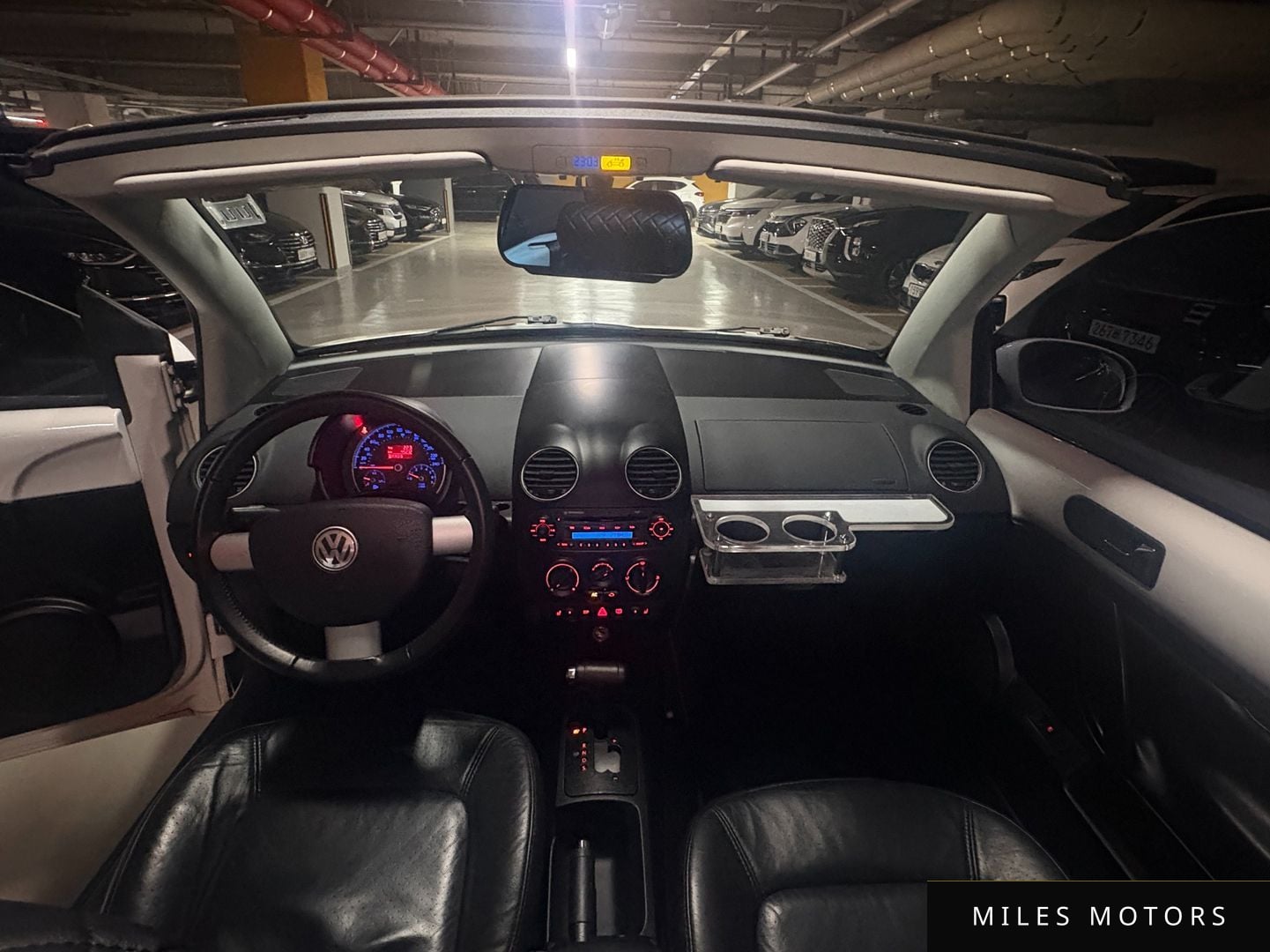 Volkswagen Beetle 2009 — миниатюра 7
