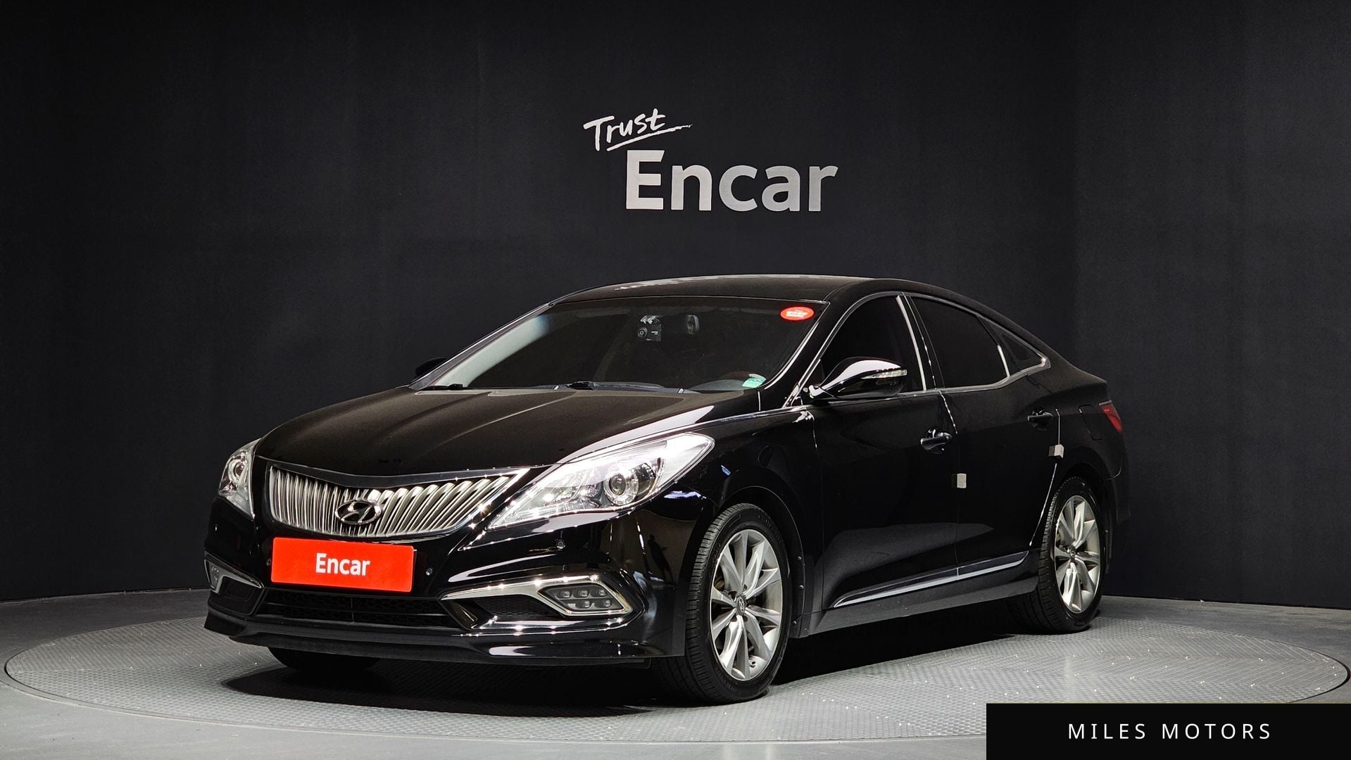 Hyundai Grandeur 2016 — фото 1 из 12