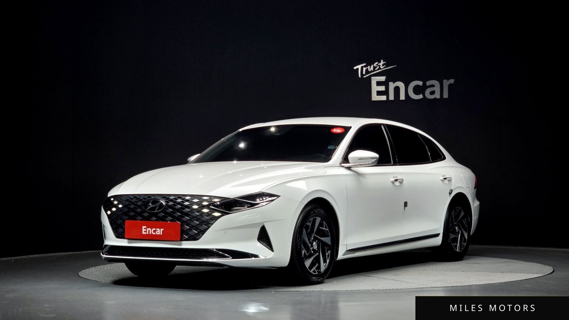 Hyundai Grandeur 2021 — фото 1 из 12
