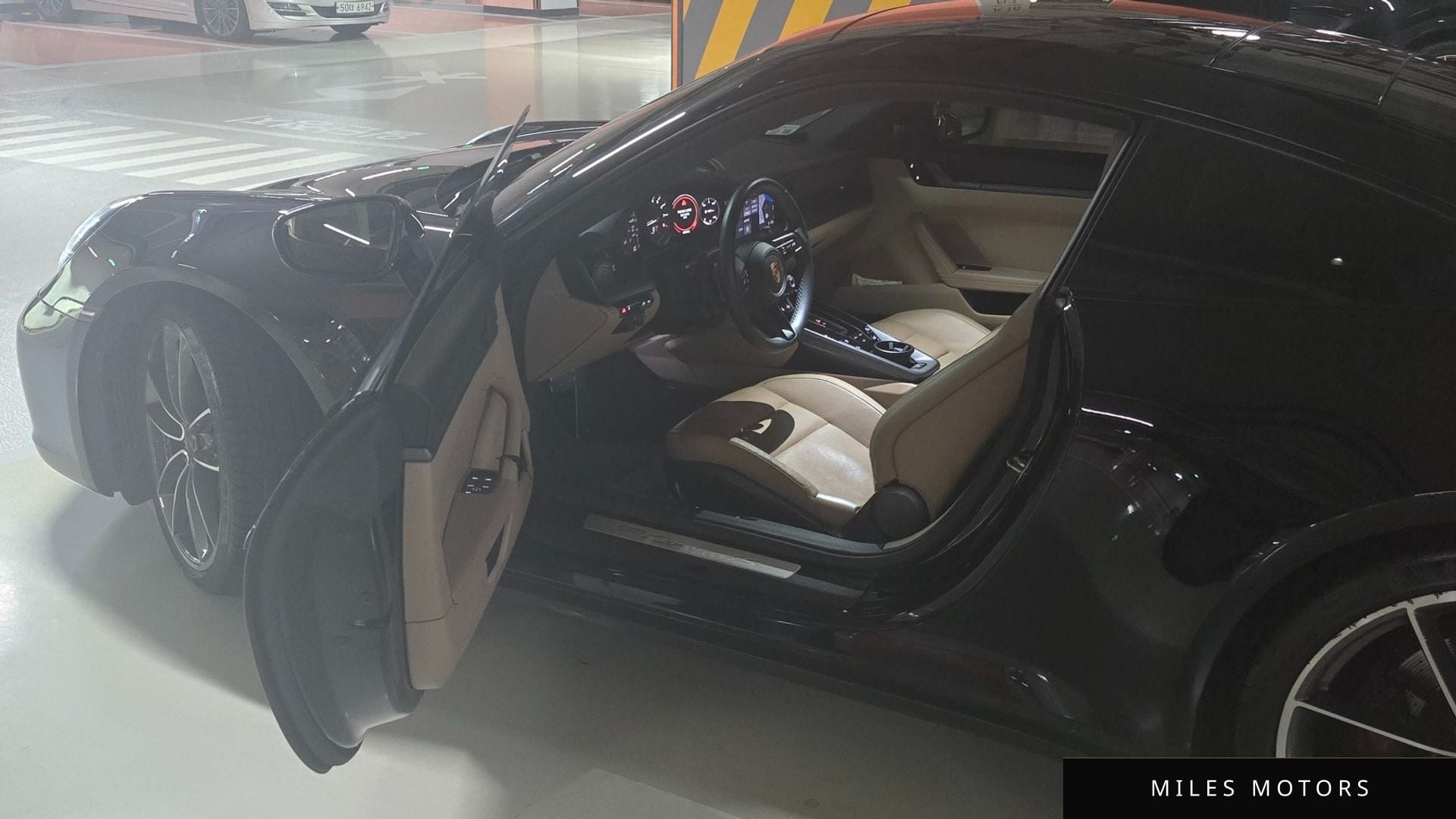 Porsche 911 (992) 2020 — миниатюра 12