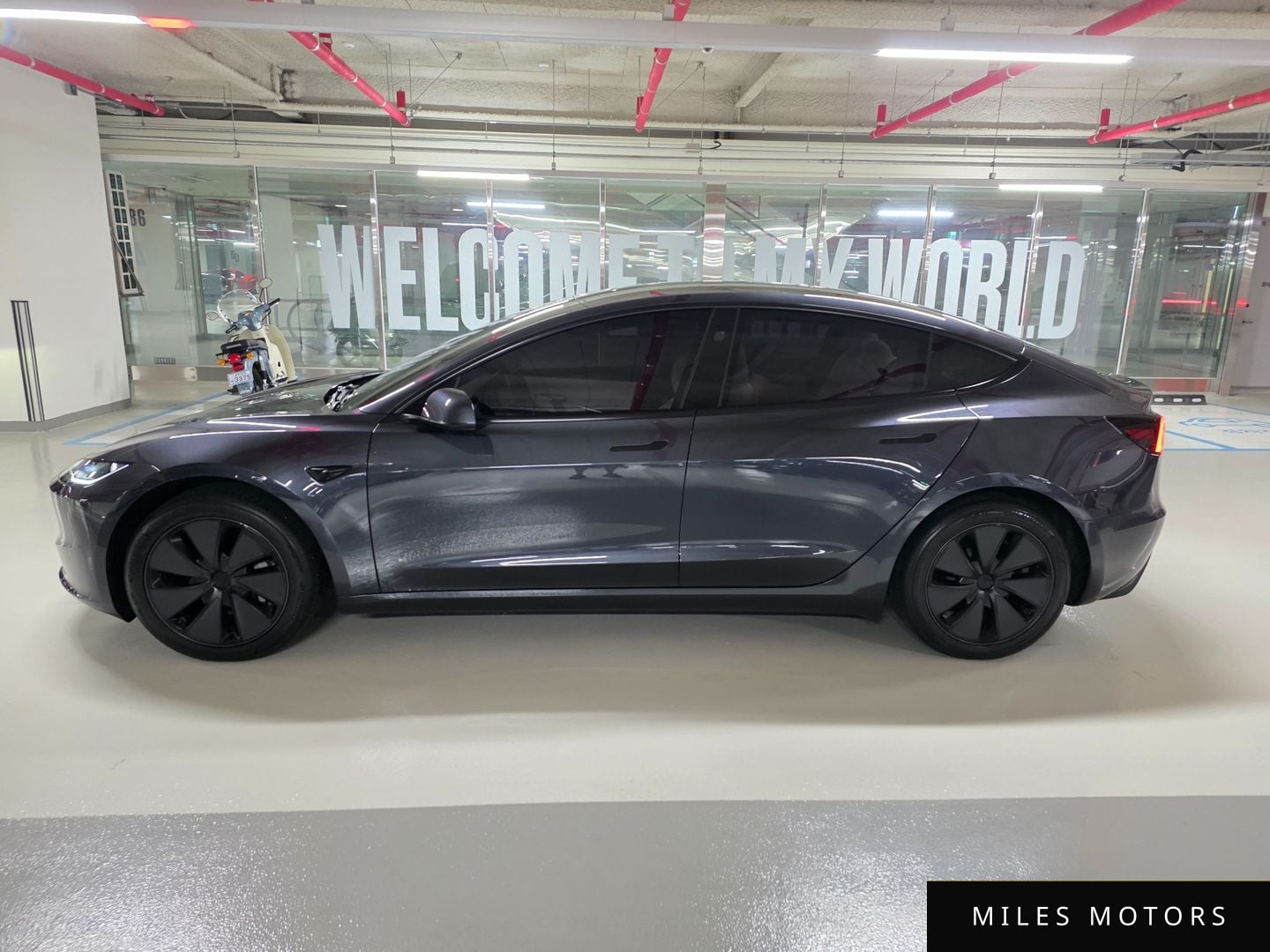 Tesla Model 3 2025 — миниатюра 11