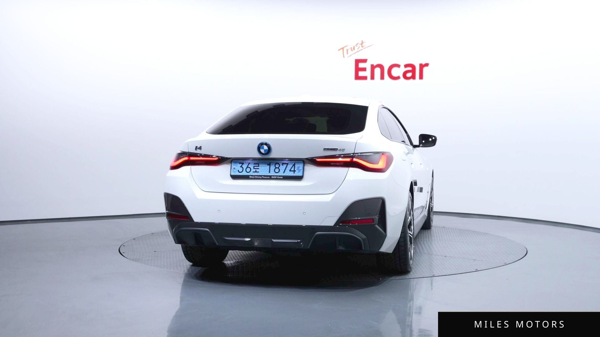 BMW i4 2022 — миниатюра 4