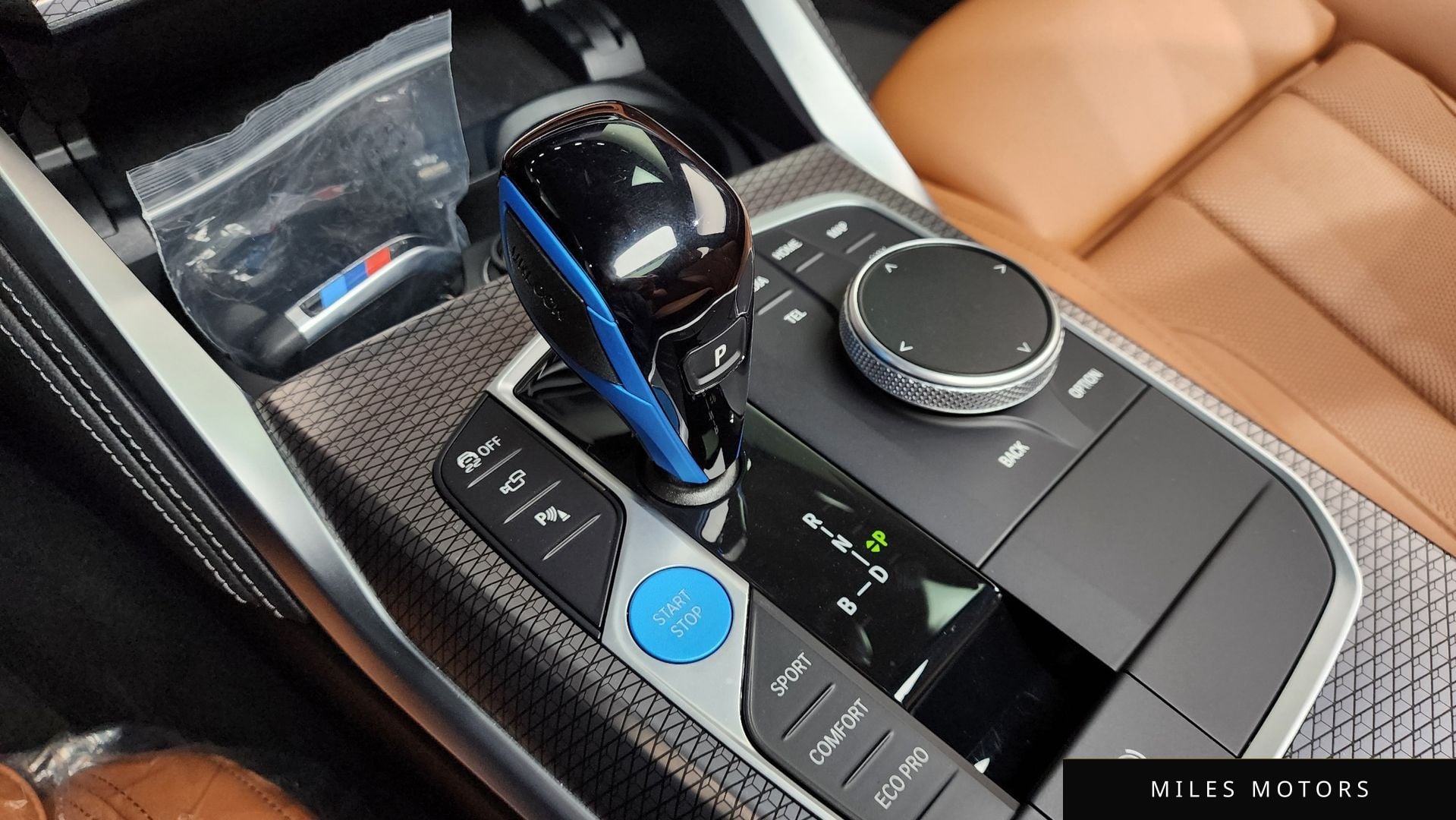 BMW i4 2022 — миниатюра 12