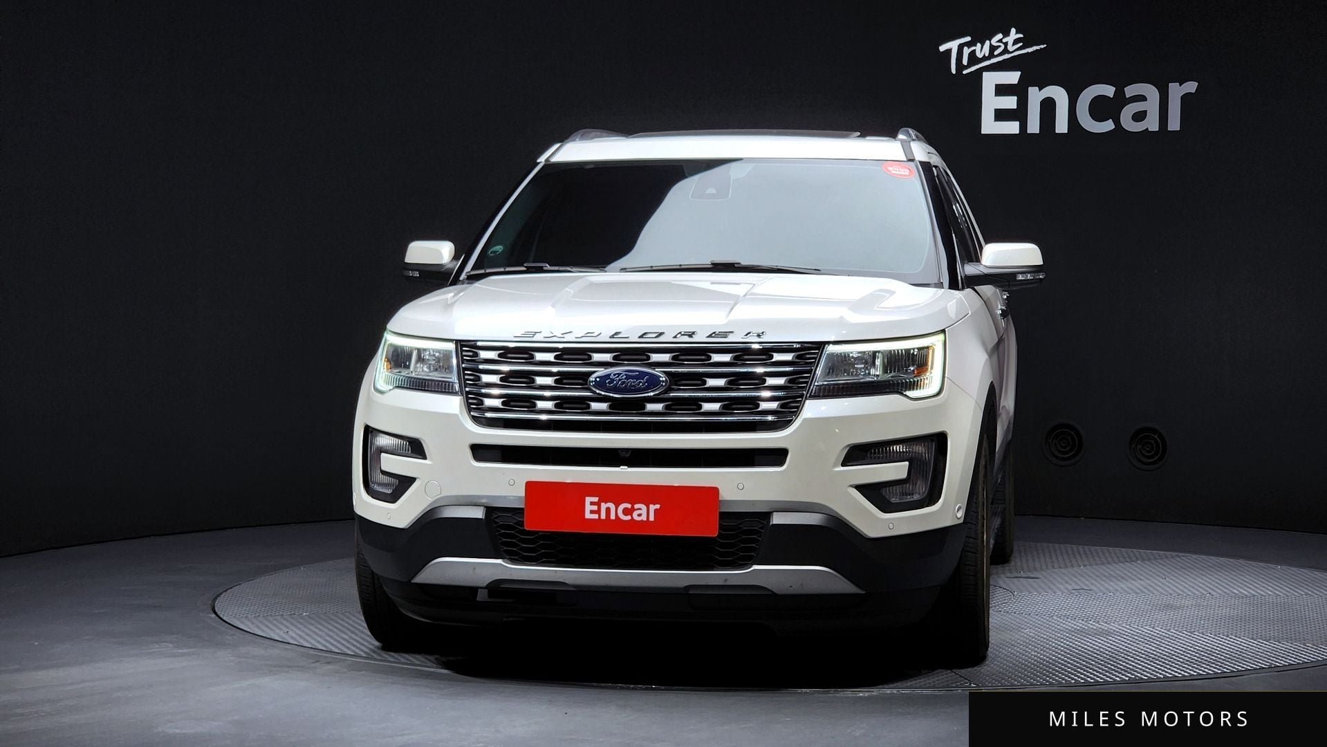 Ford Explorer 2017 — миниатюра 3