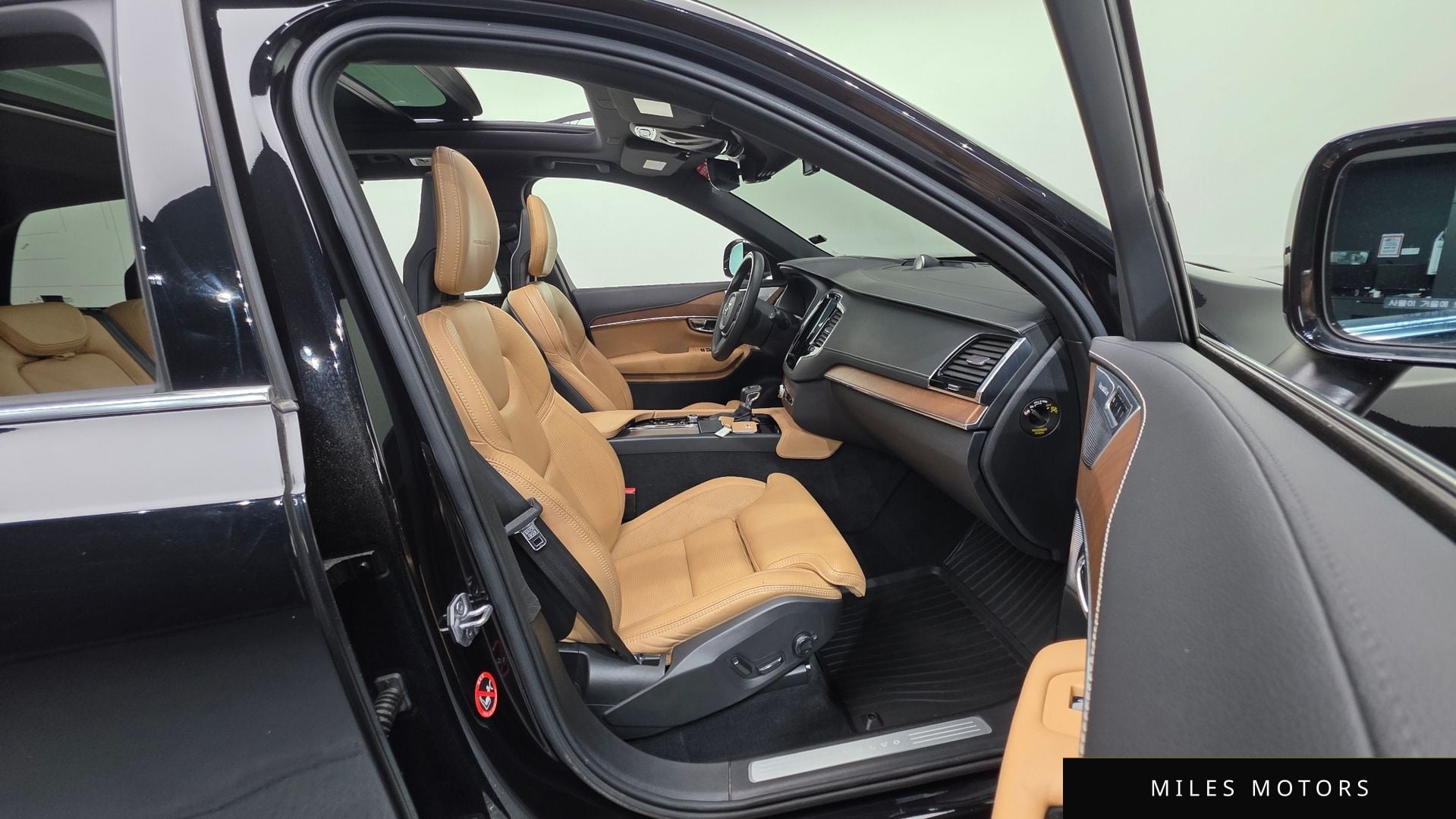 Volvo XC90 2018 — миниатюра 10