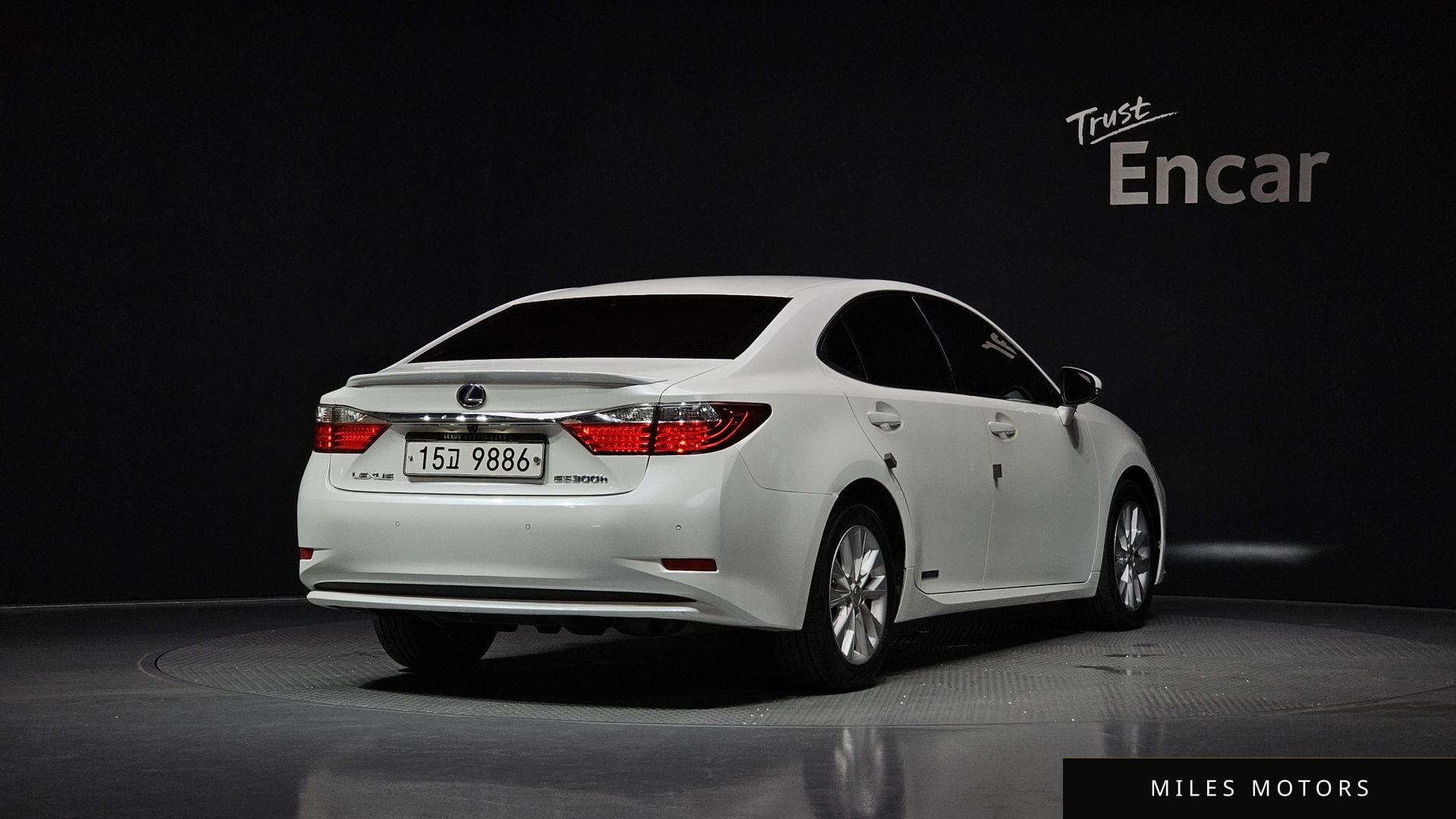 Лексус ES300h 2015 — миниатюра 2