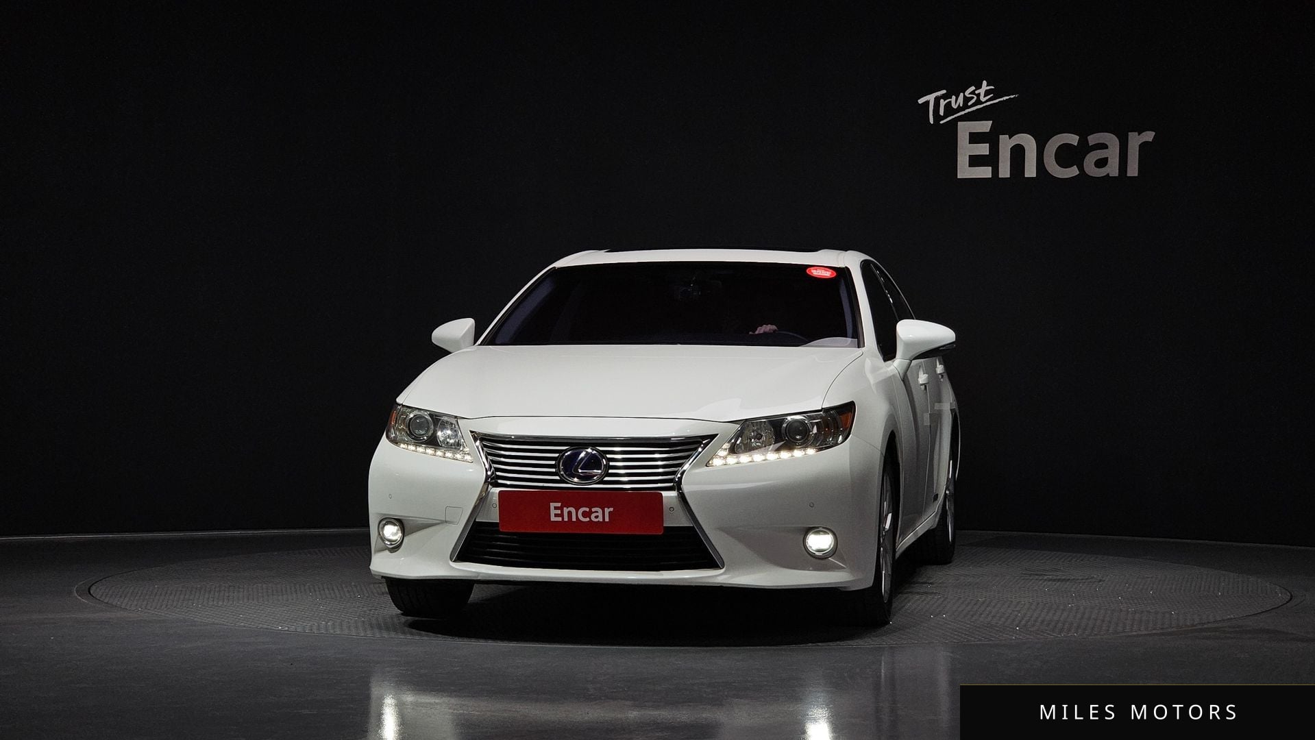 Лексус ES300h 2015 — миниатюра 3
