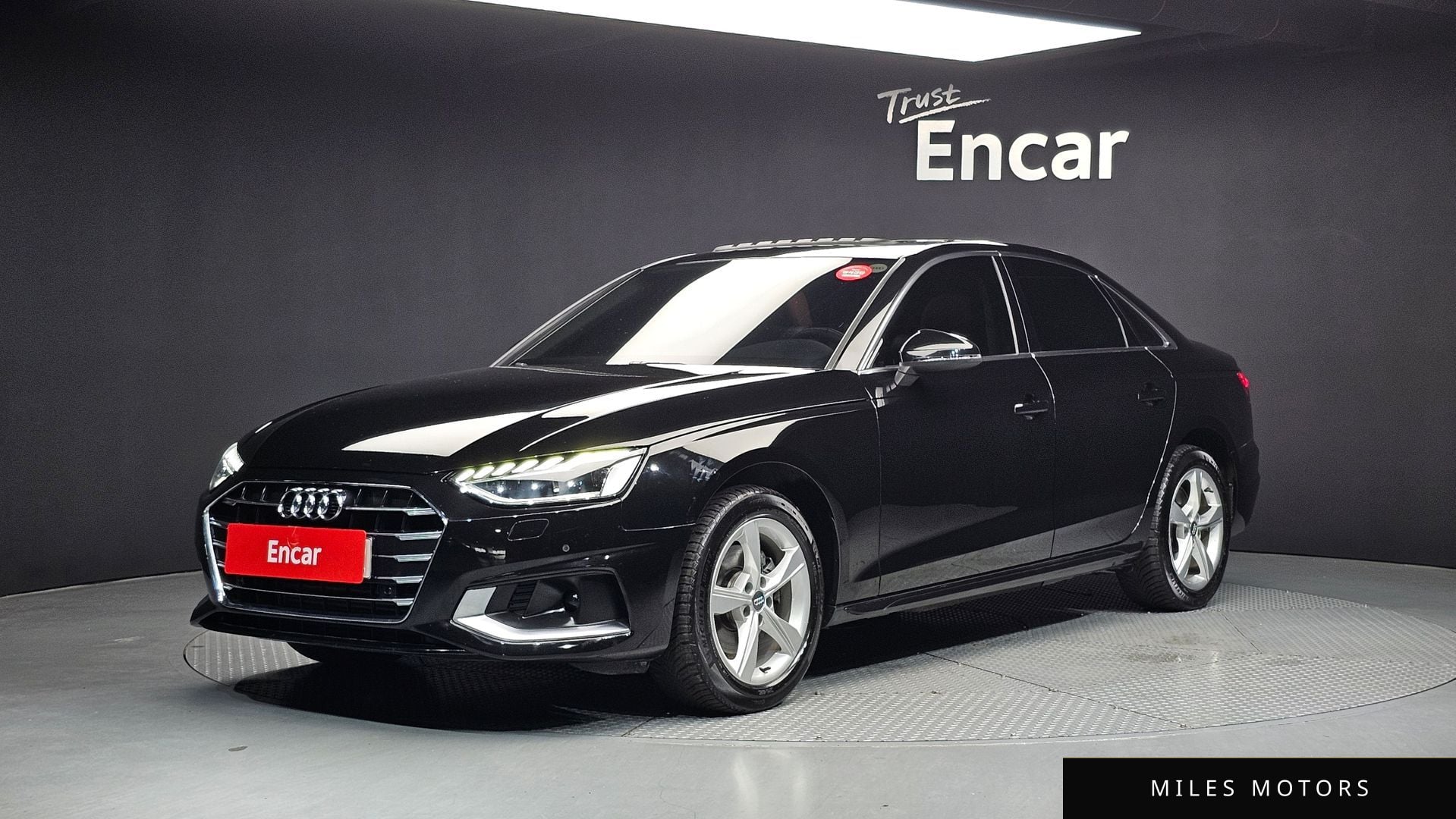 Audi A4 (B9) 2020 — фото 1 из 12