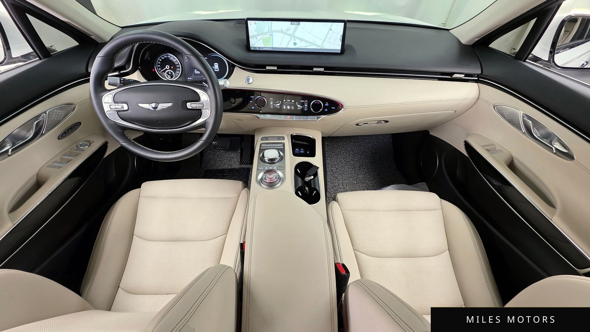 Genesis GV70 2024 — миниатюра 10