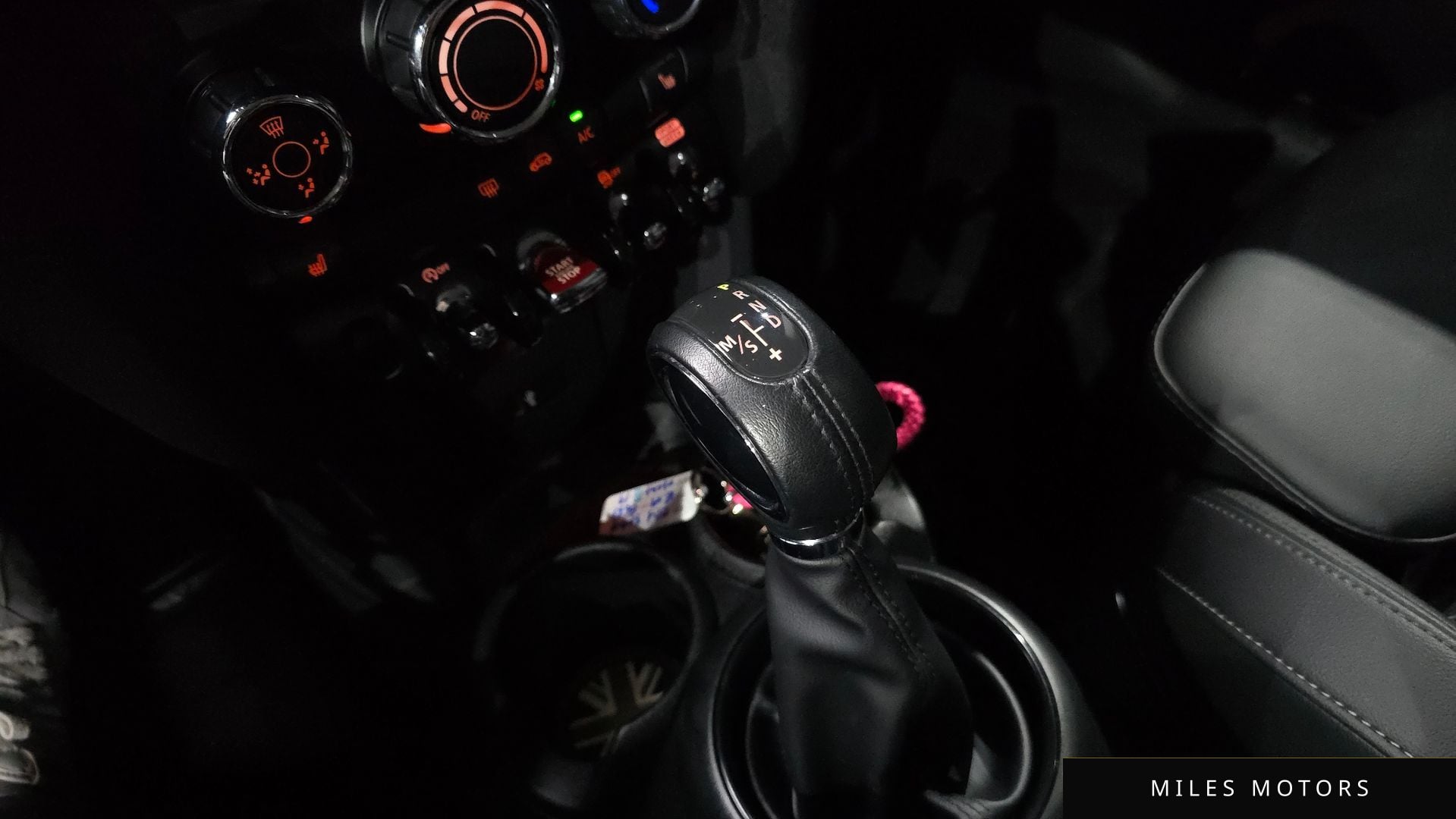 MINI Cooper 2019 — миниатюра 12