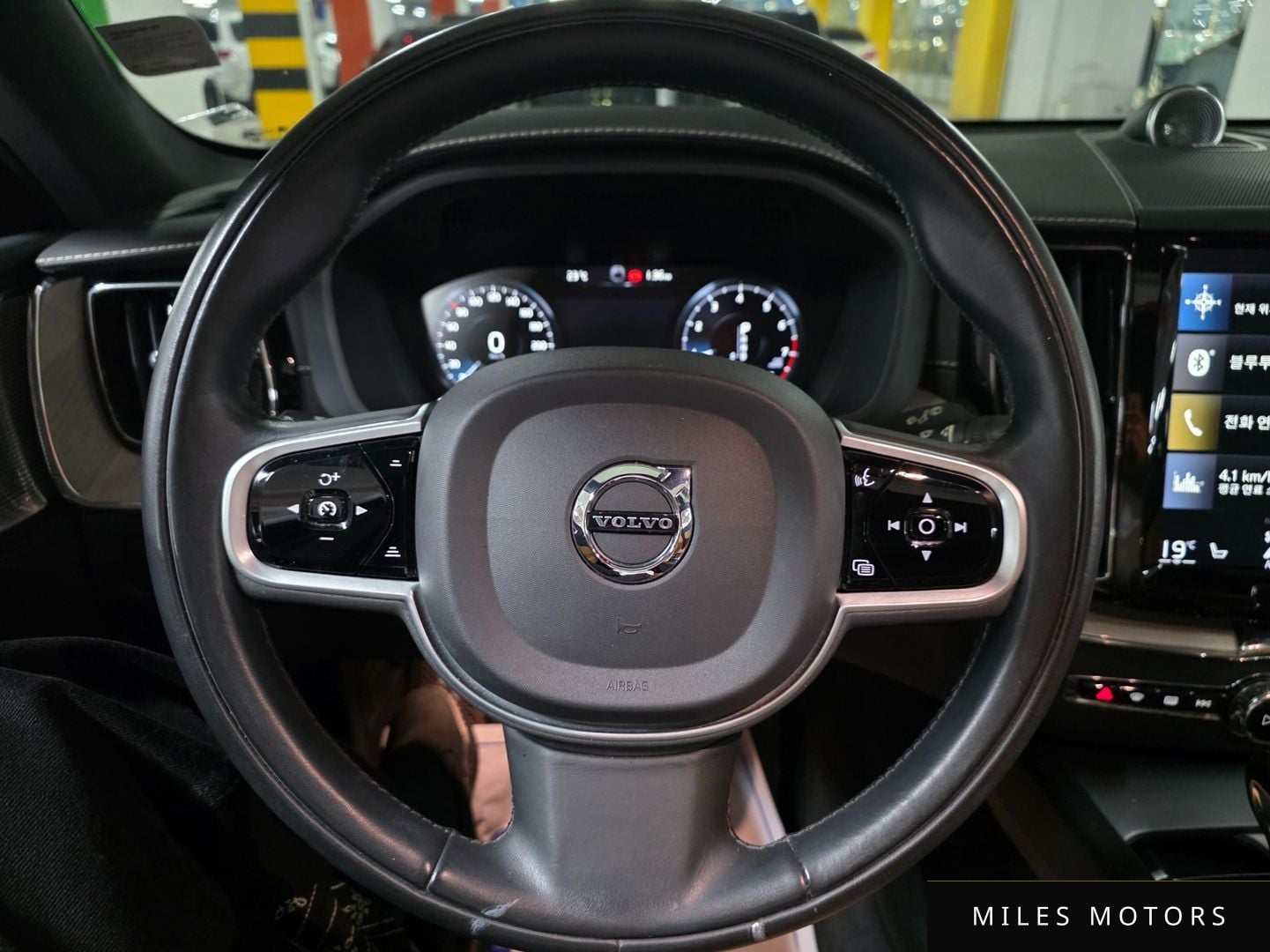 Volvo XC60 2020 — миниатюра 5
