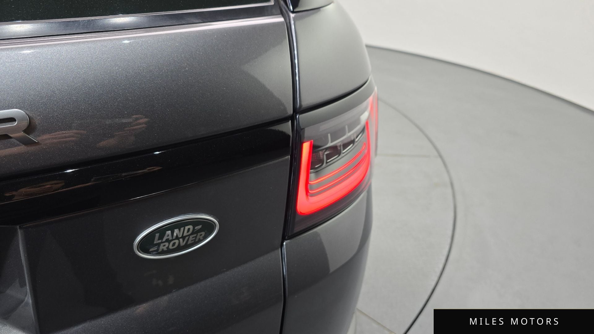 Land Rover Range Rover Sport 2018 — миниатюра 9