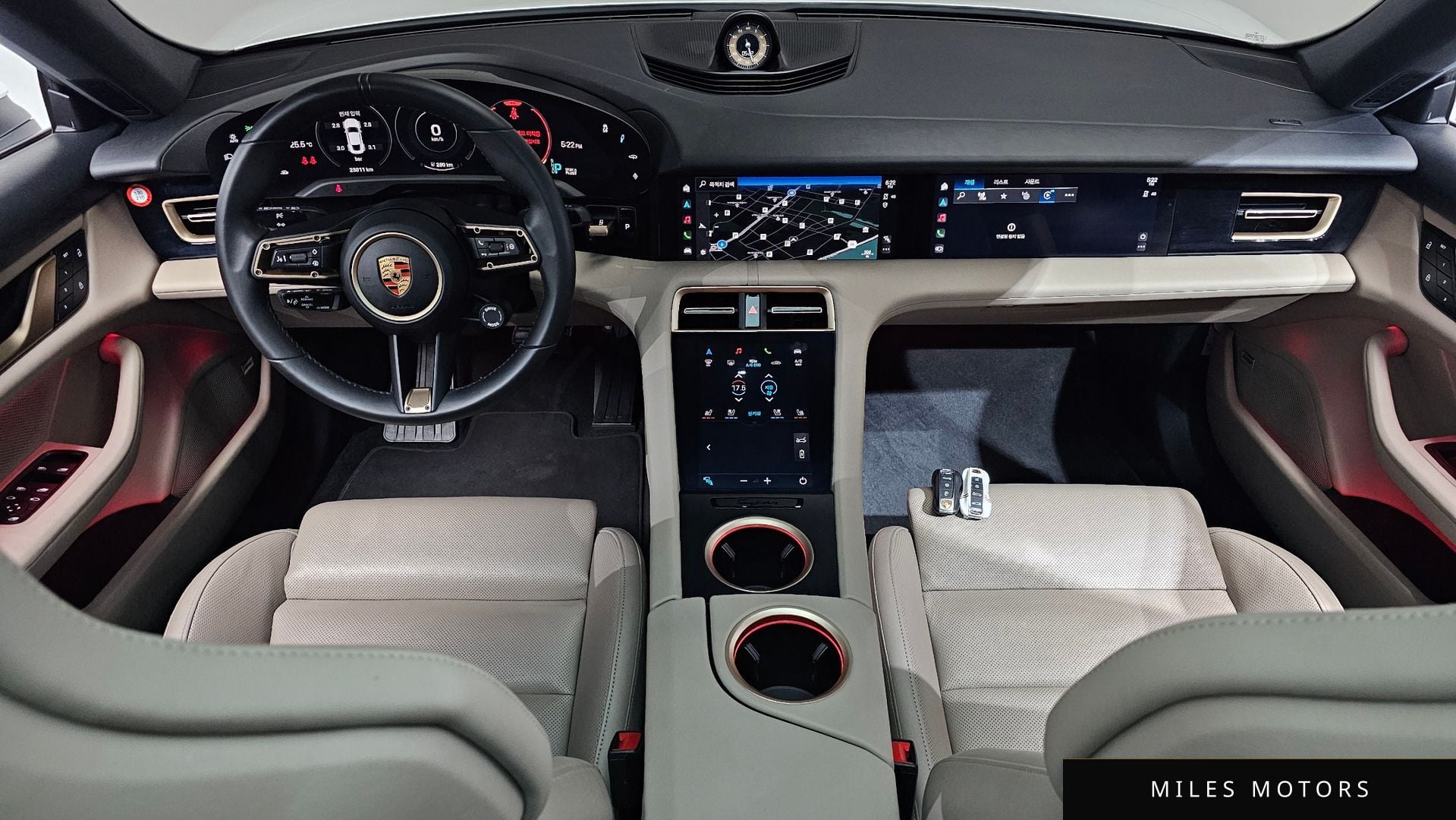Porsche Taycan 2023 — миниатюра 9