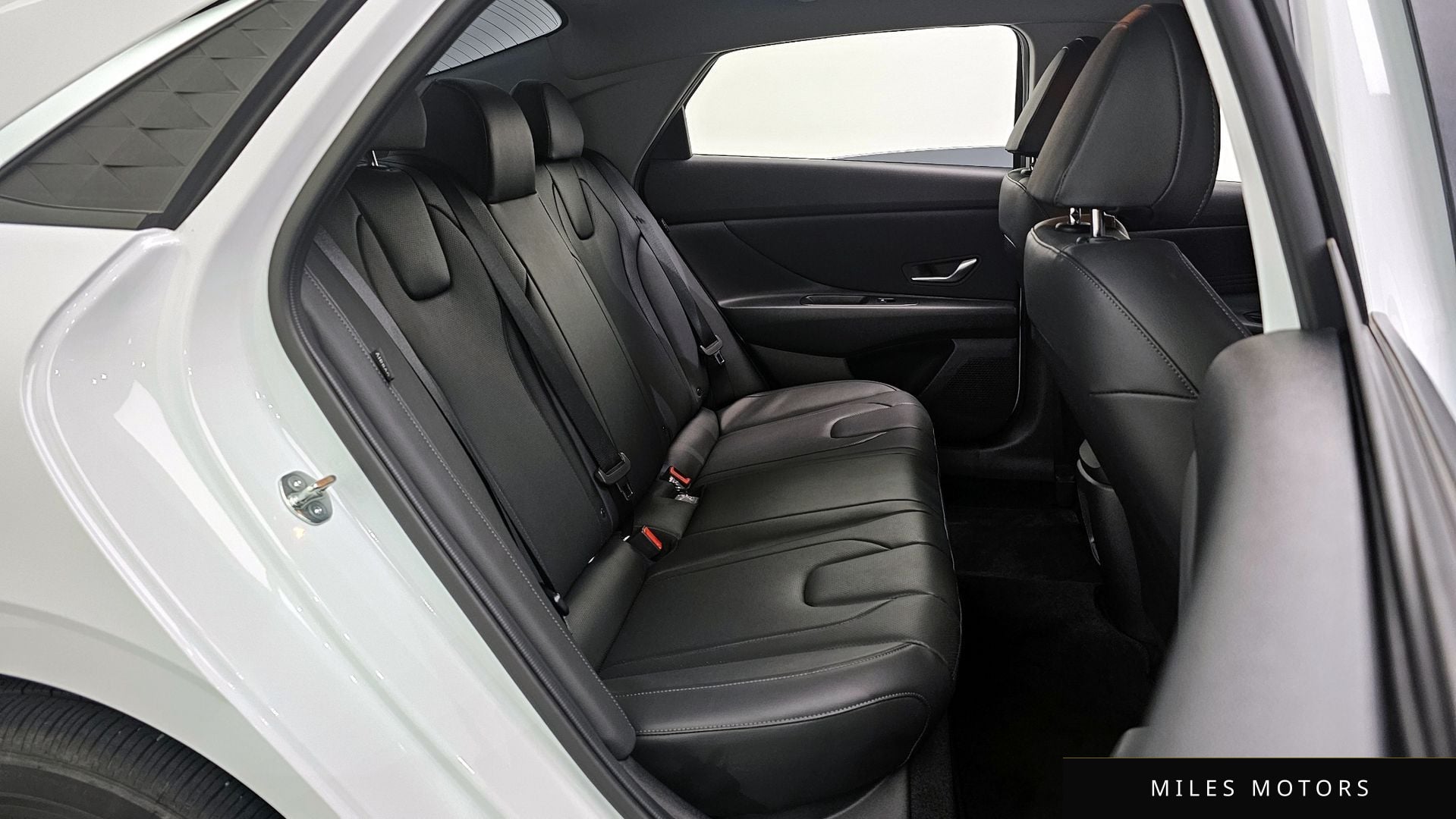 Hyundai AVANTE 2024 — миниатюра 11