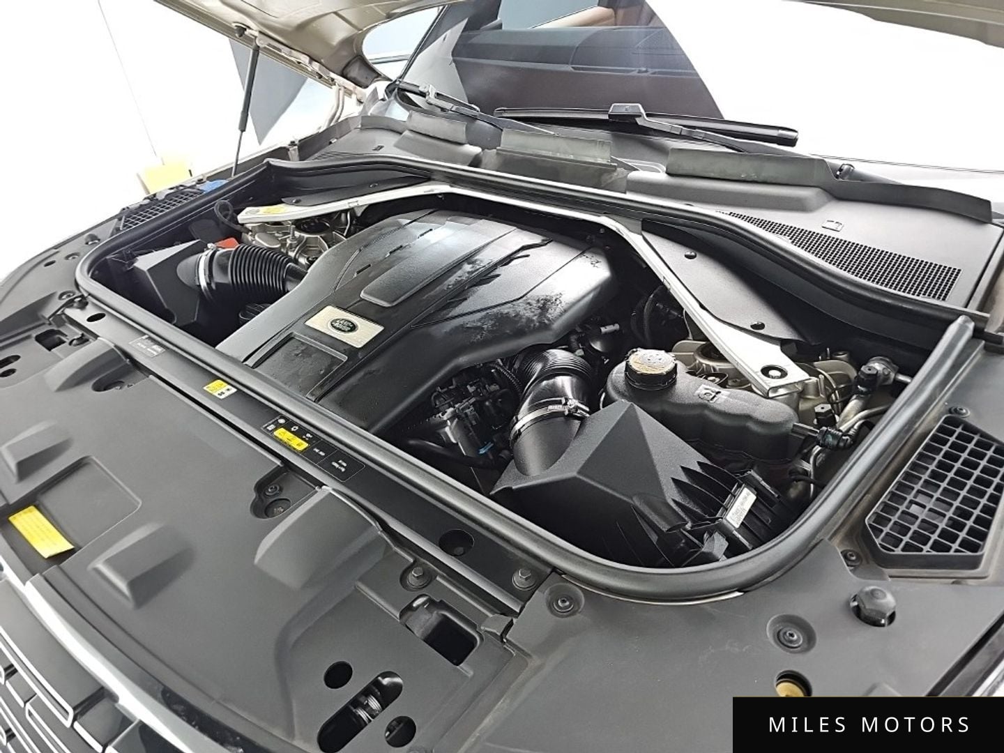 Land Rover Range Rover 2023 — миниатюра 6