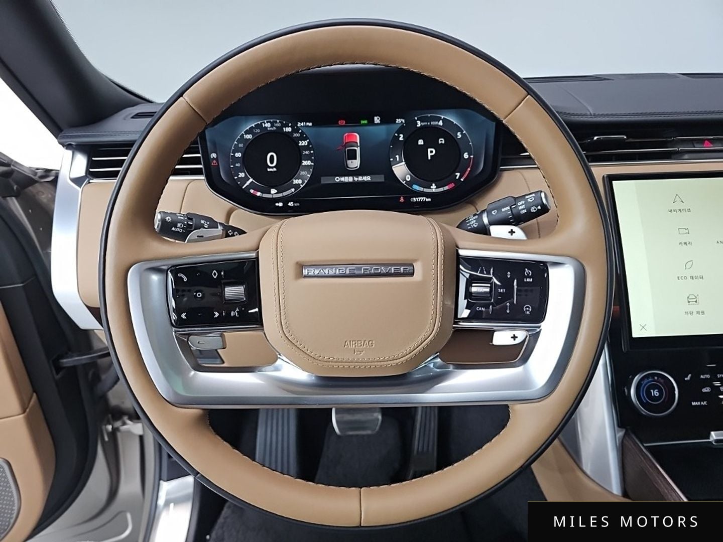 Land Rover Range Rover 2023 — миниатюра 12