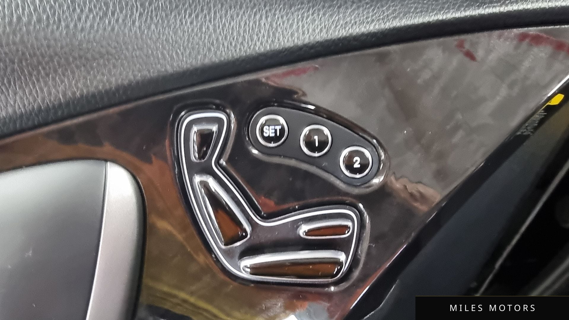 Hyundai Grandeur 2015 — миниатюра 12