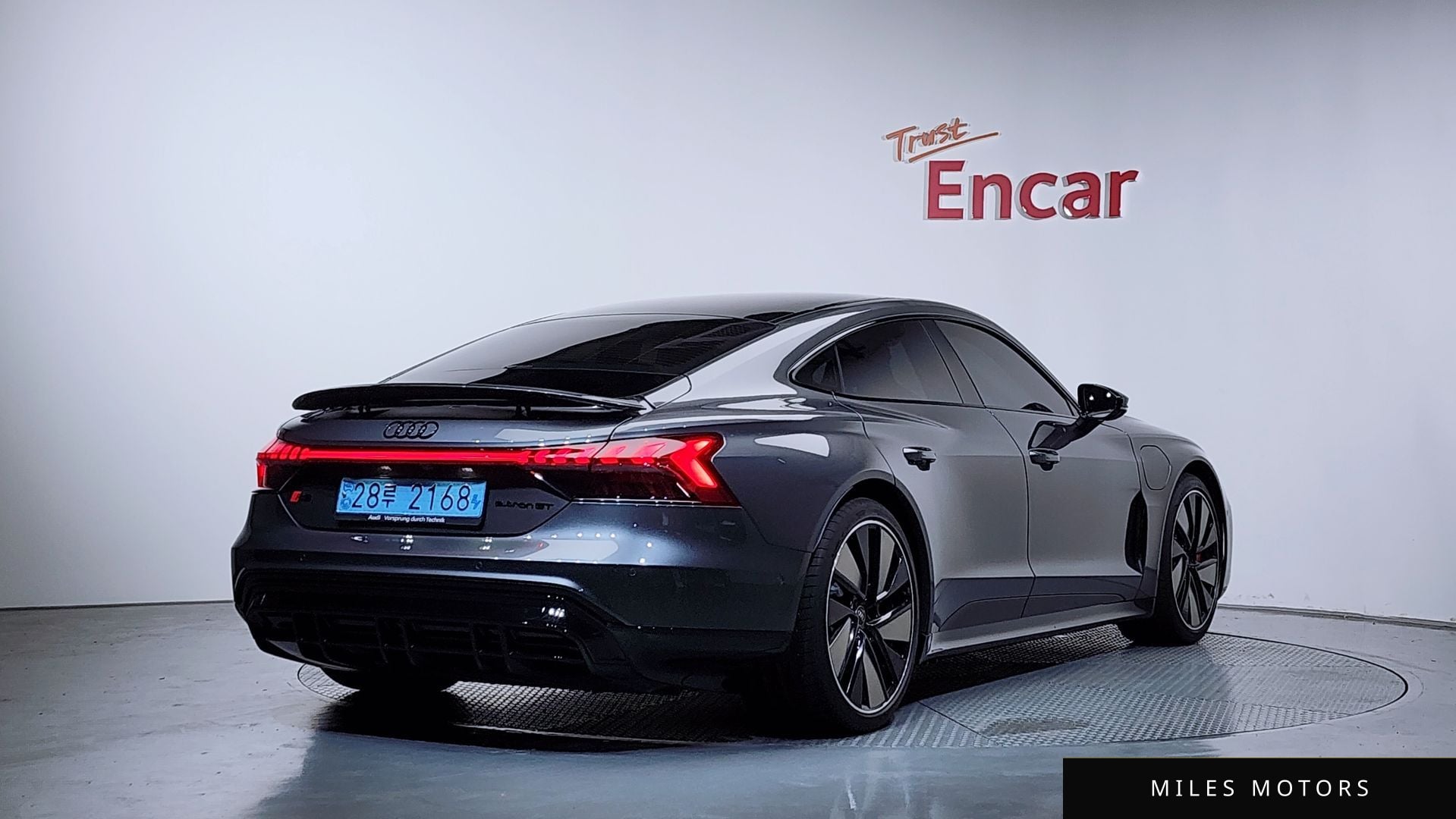 Audi e-tron GT 2022 — миниатюра 2