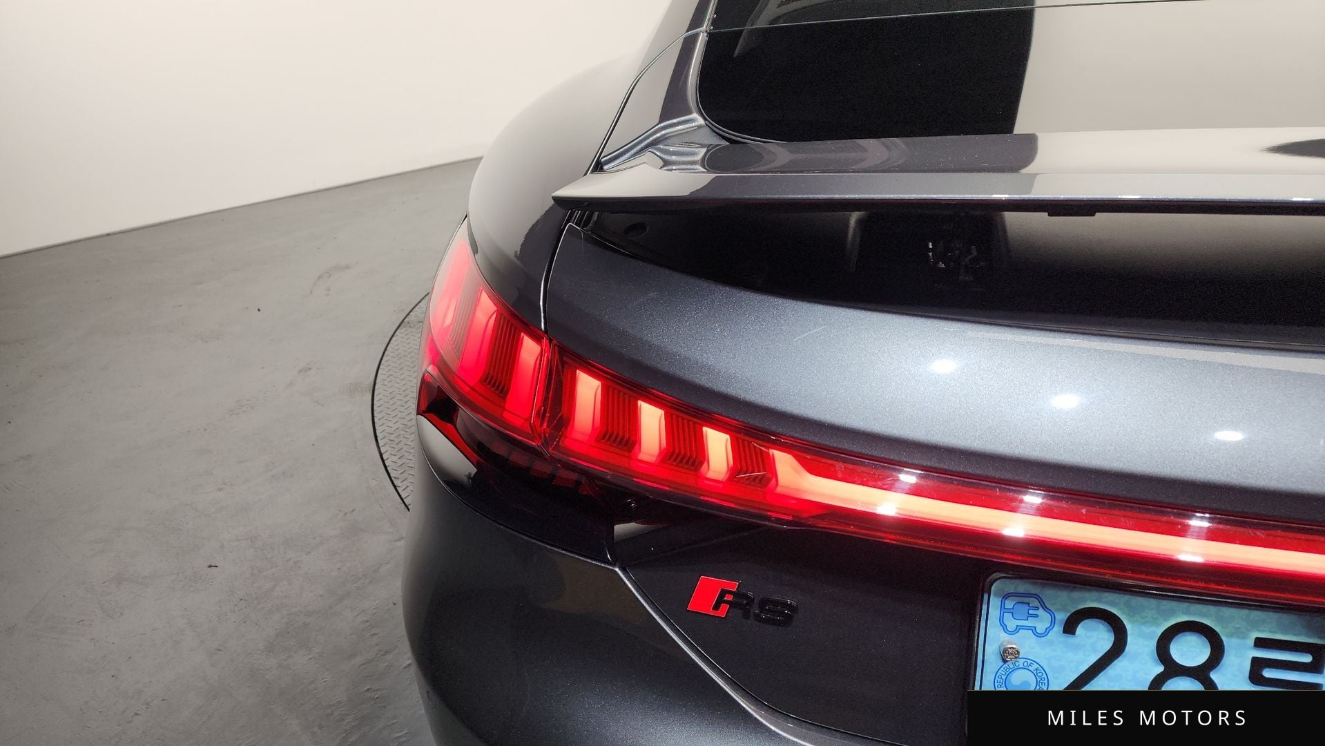 Audi e-tron GT 2022 — миниатюра 9