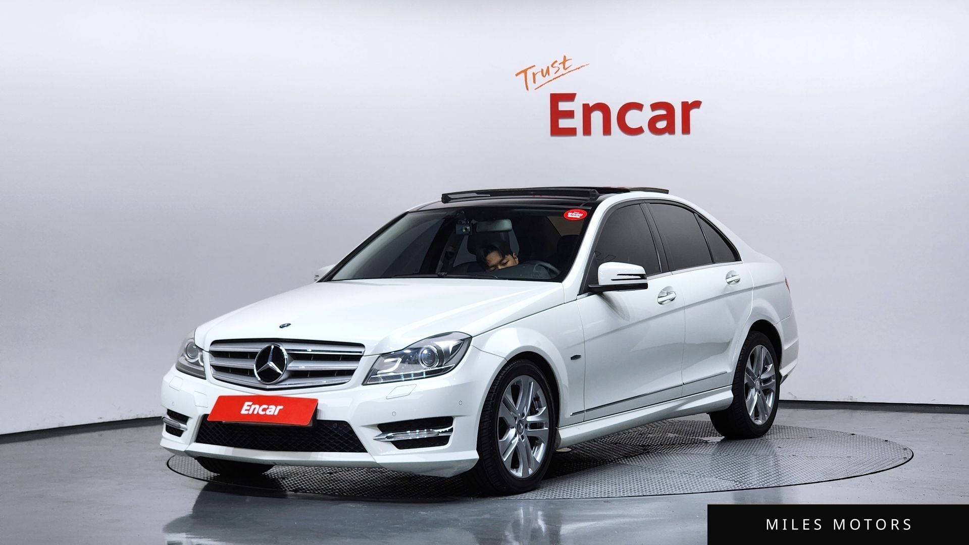 Mercedes-Benz C-Class W204 2012 — фото 1 из 12