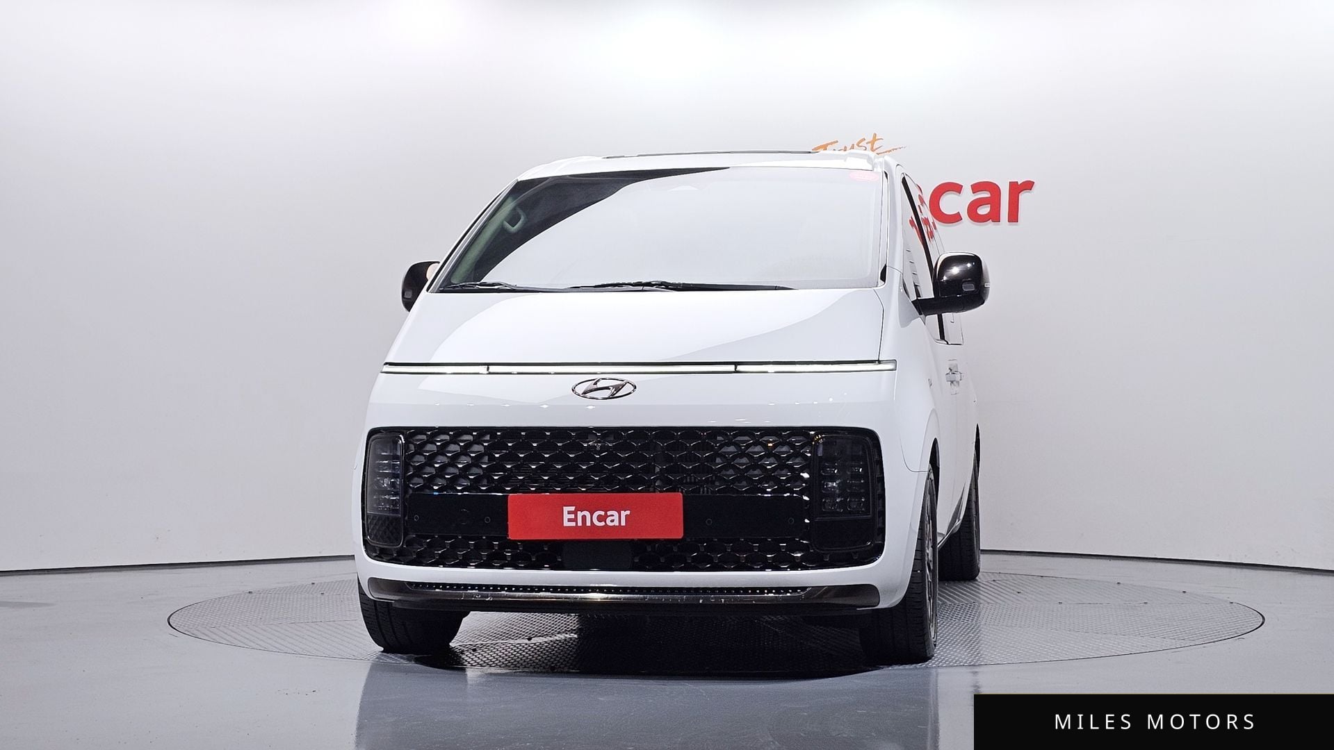 Hyundai Staria 2022 — миниатюра 3